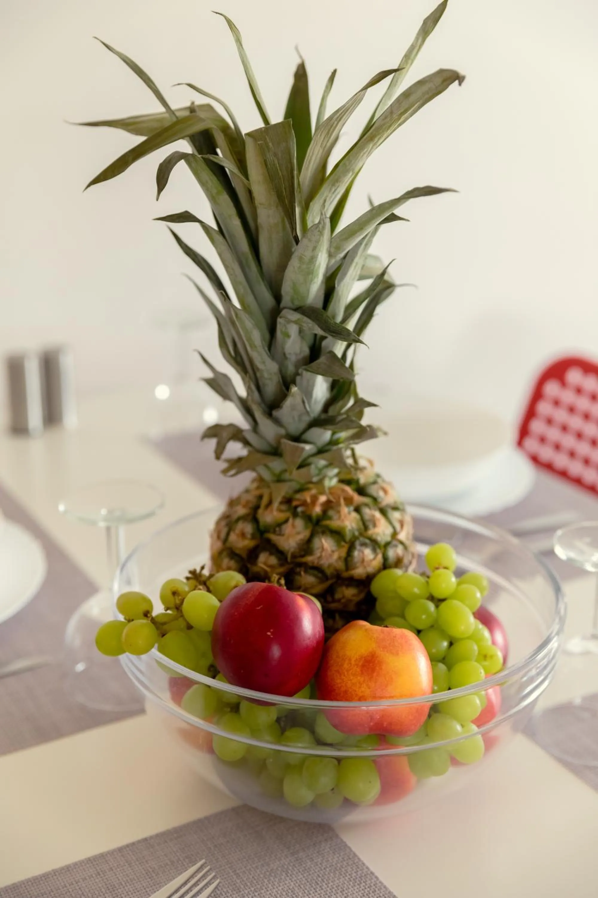 Decorative detail in Oceania Bay Village