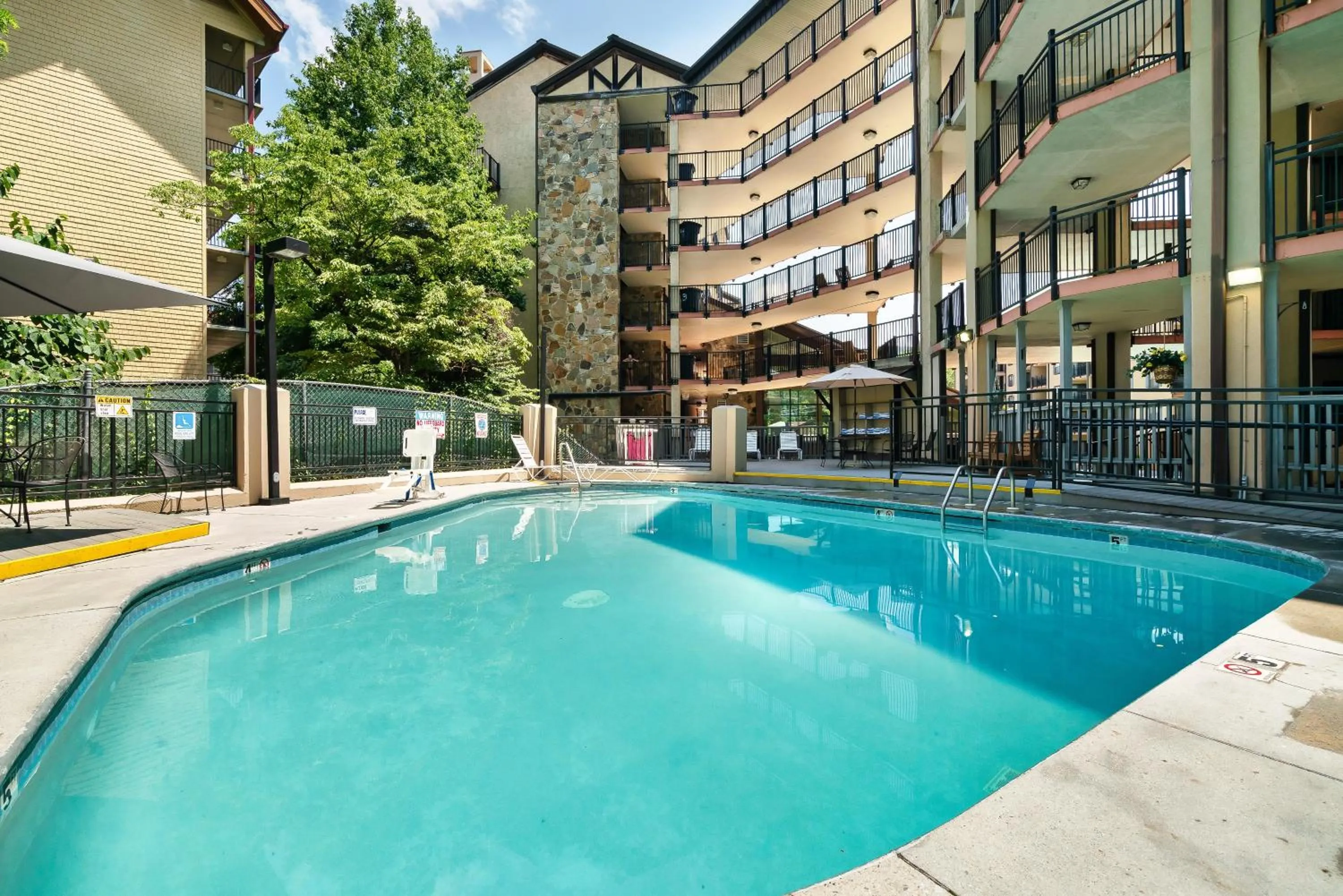 Gatlinburg Town Square