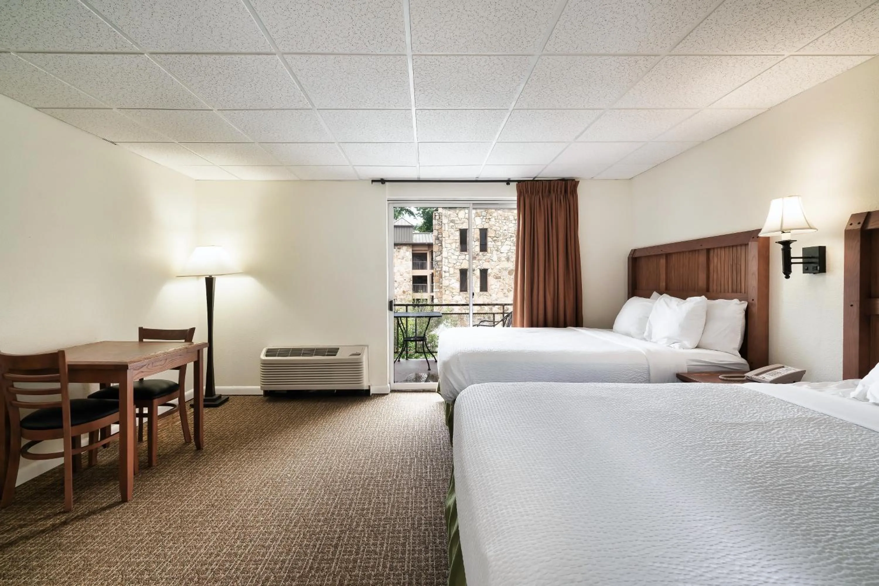 Bed in Gatlinburg Town Square