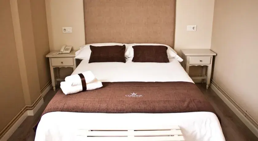 Single Room in Hotel Corona de Galicia Single Room in Hotel Corona de Galicia
