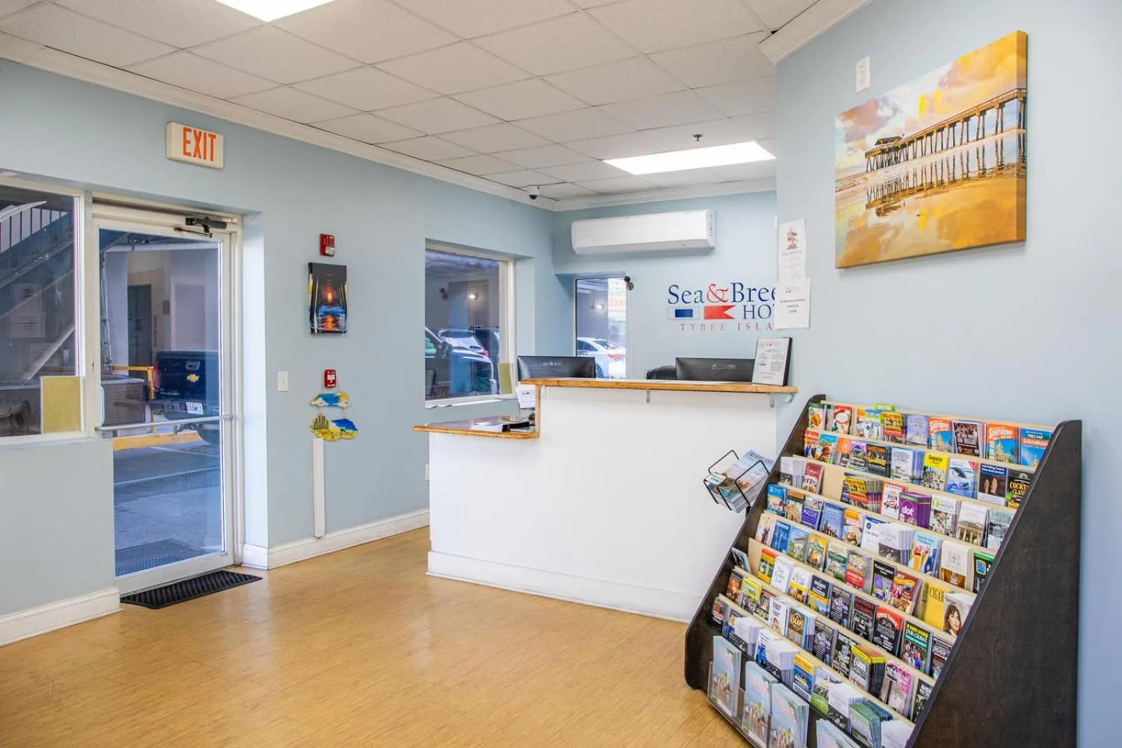 Lobby or reception in Sea and Breeze Hotel and Condo