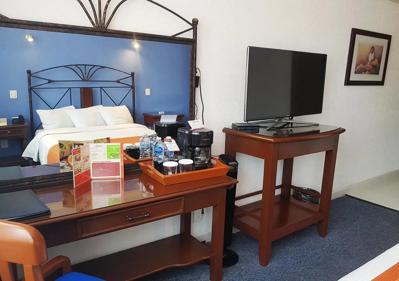 TV and multimedia in Hotel Ciros