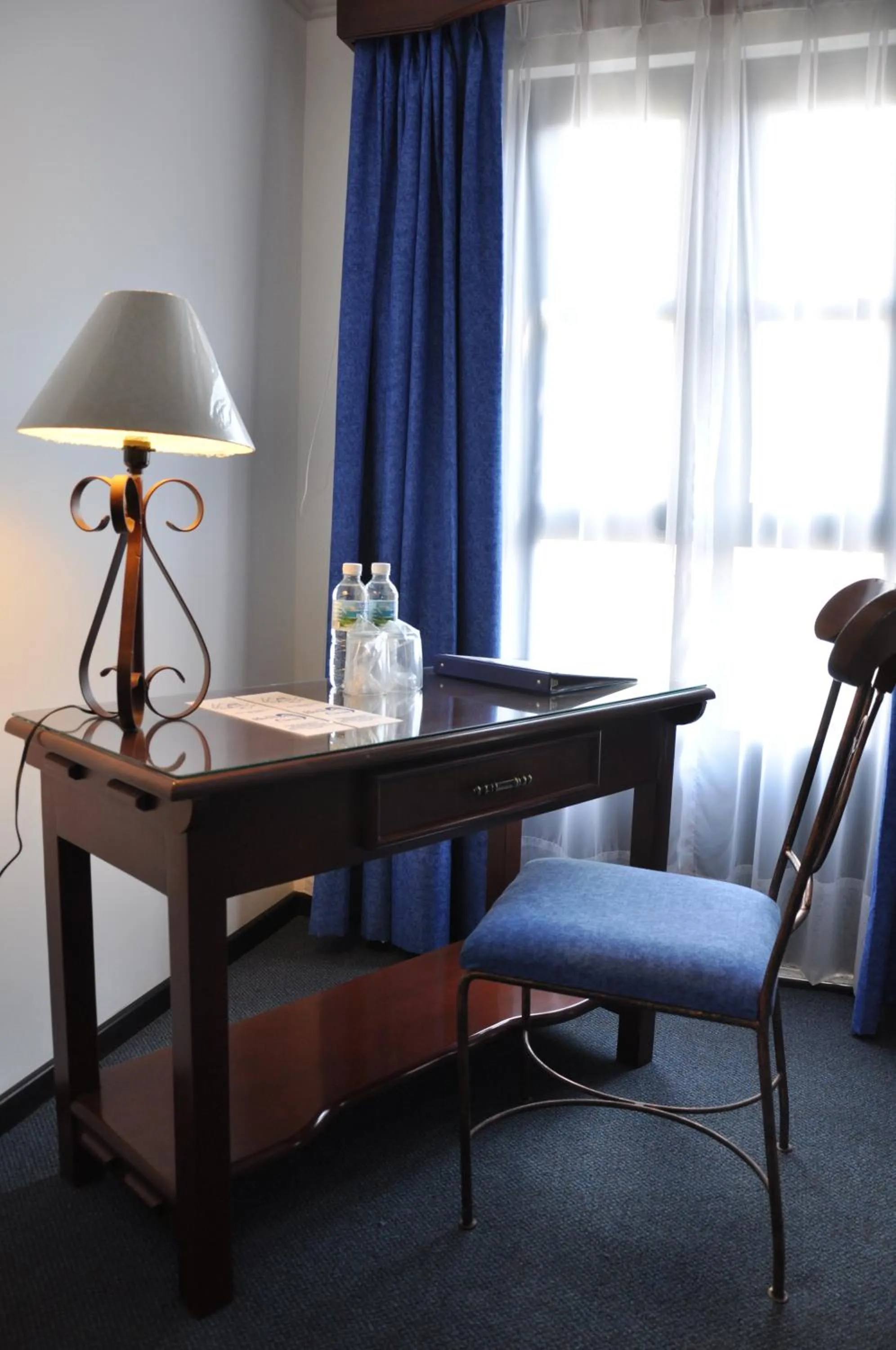 Bedroom in Hotel Ciros