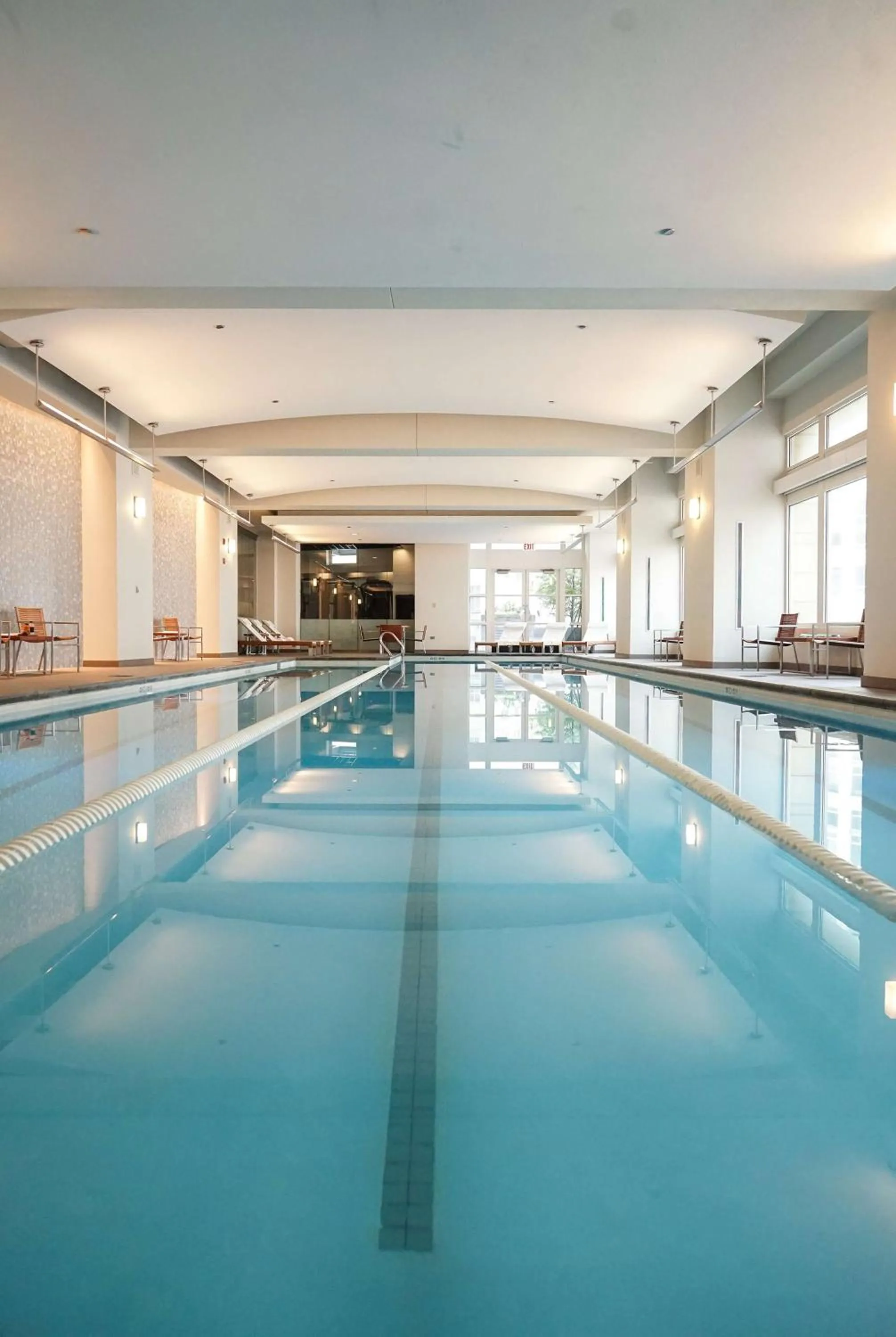 Swimming pool in Park Hyatt Chicago