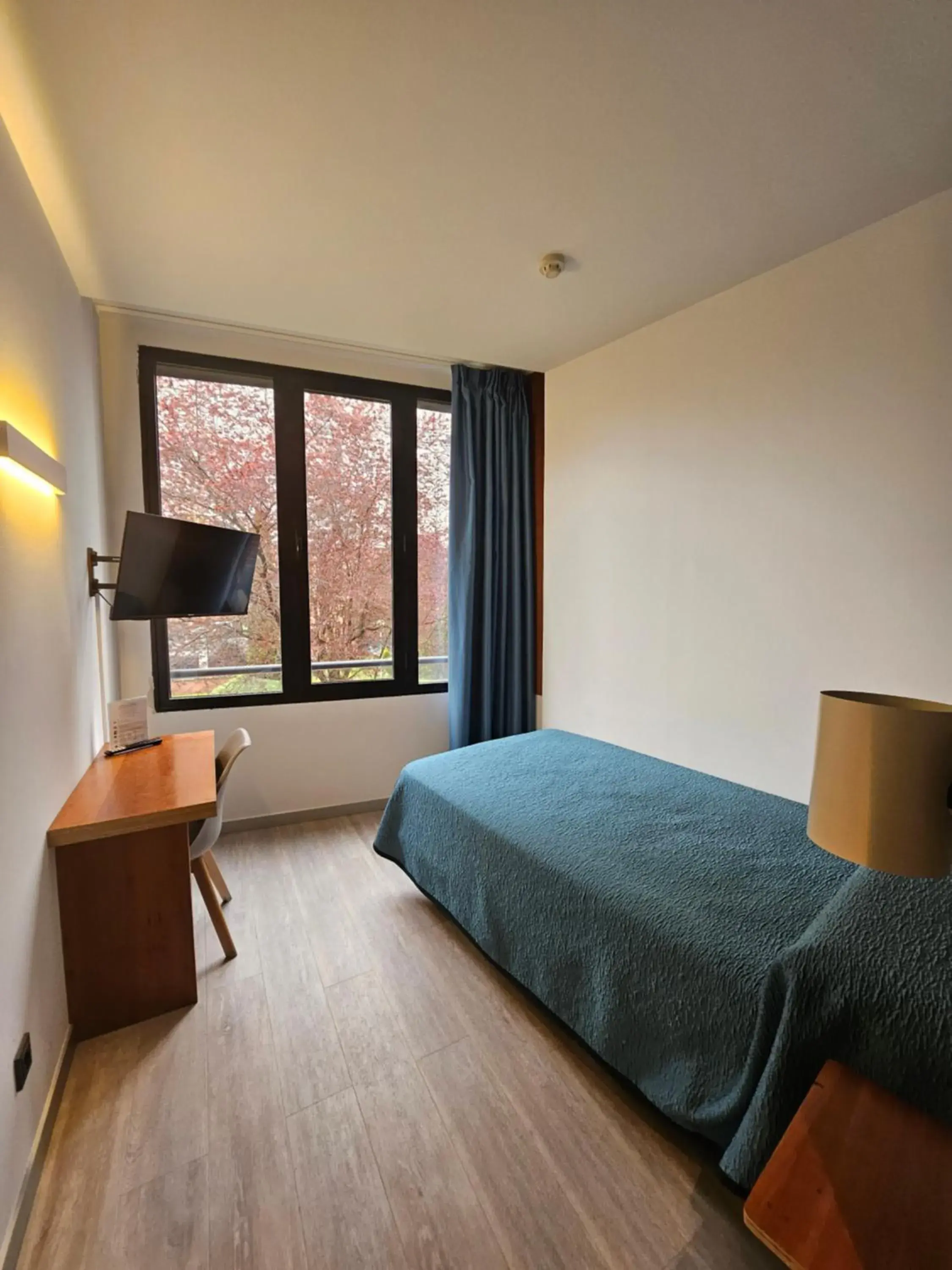 Single Room in Duque de Wellington Single Room in Duque de Wellington