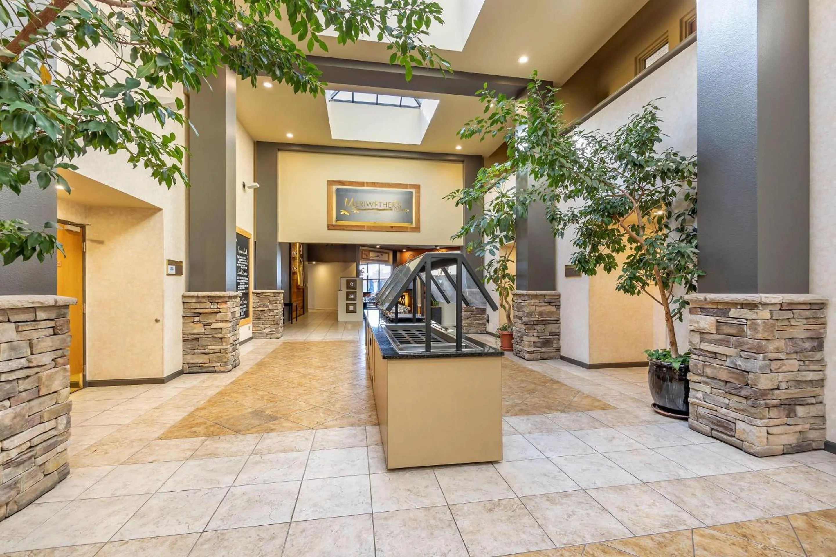 Breakfast in Hells Canyon Grand Hotel, an Ascend Collection Hotel