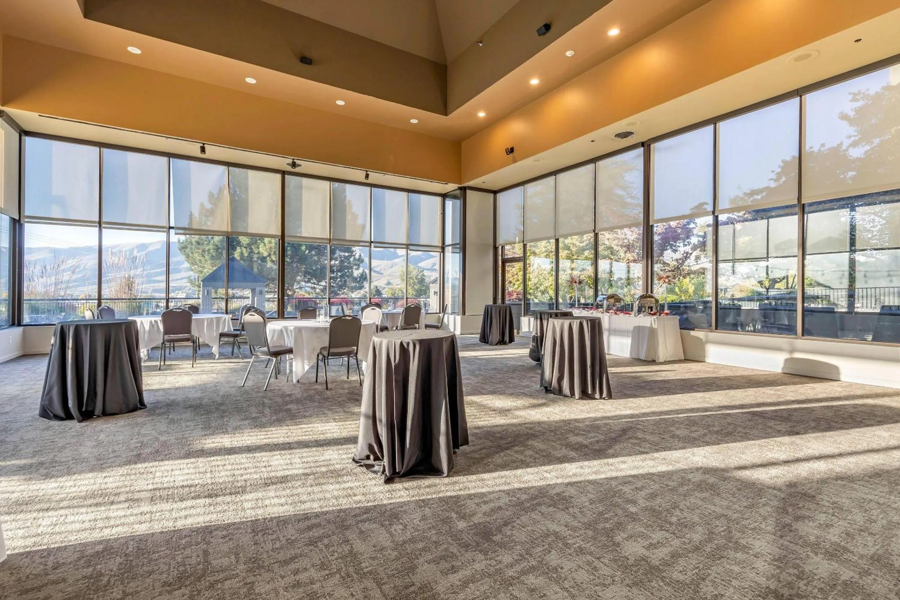 Meeting/conference room in Hells Canyon Grand Hotel, an Ascend Collection Hotel