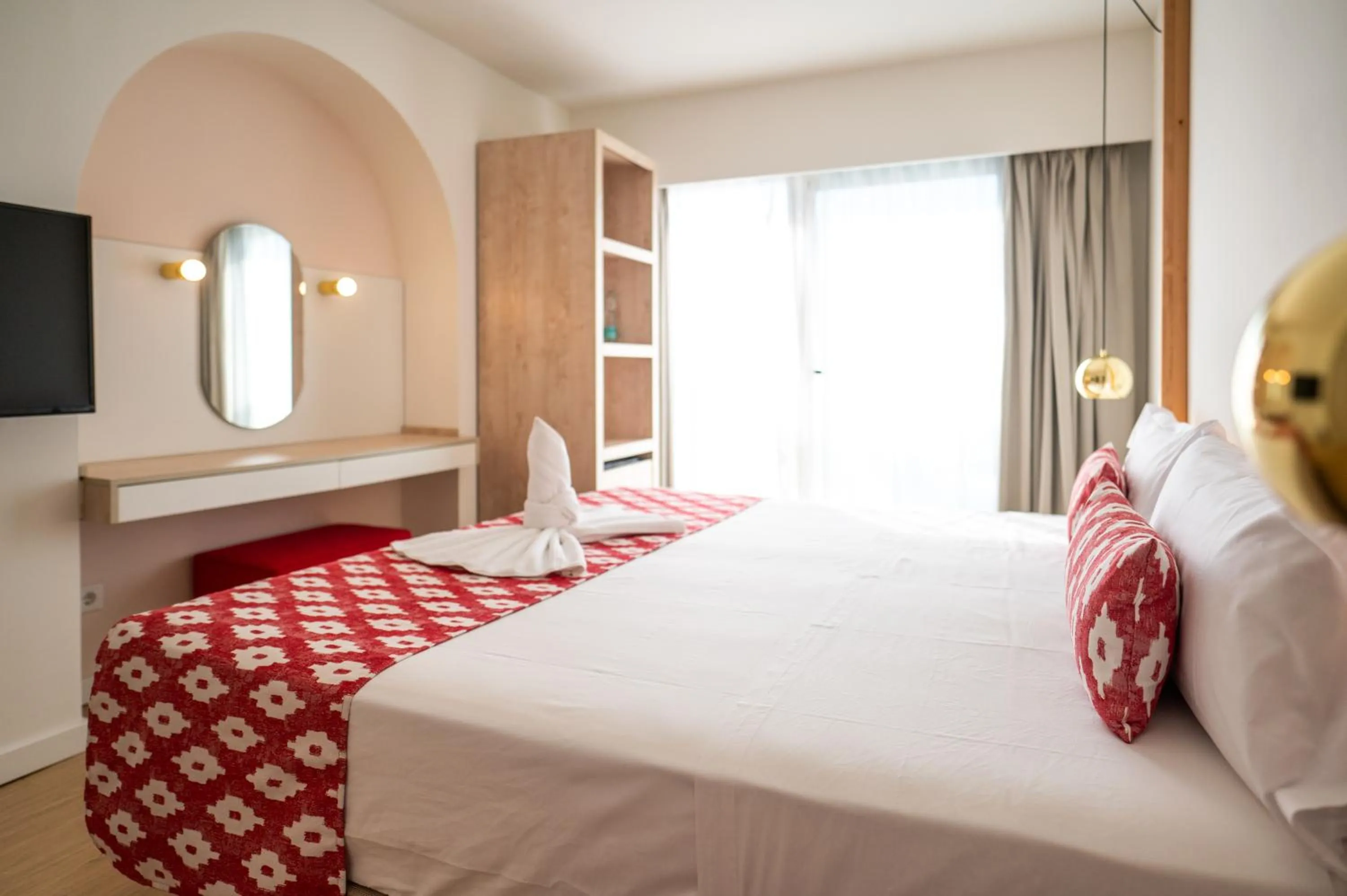 Bed in Sol i Vida Hotel - Adults Only