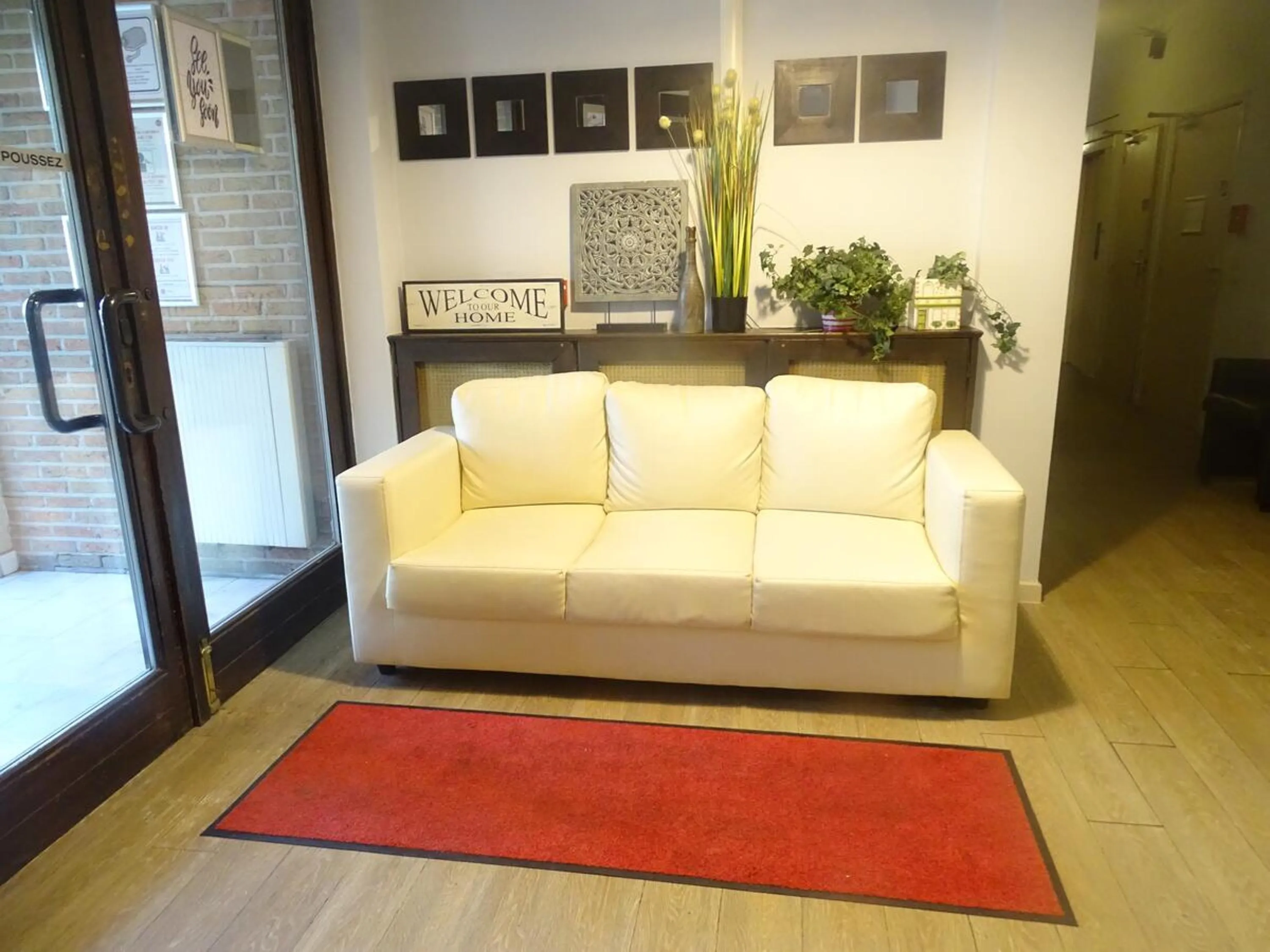 Lobby or reception in Budget Flats Brussels