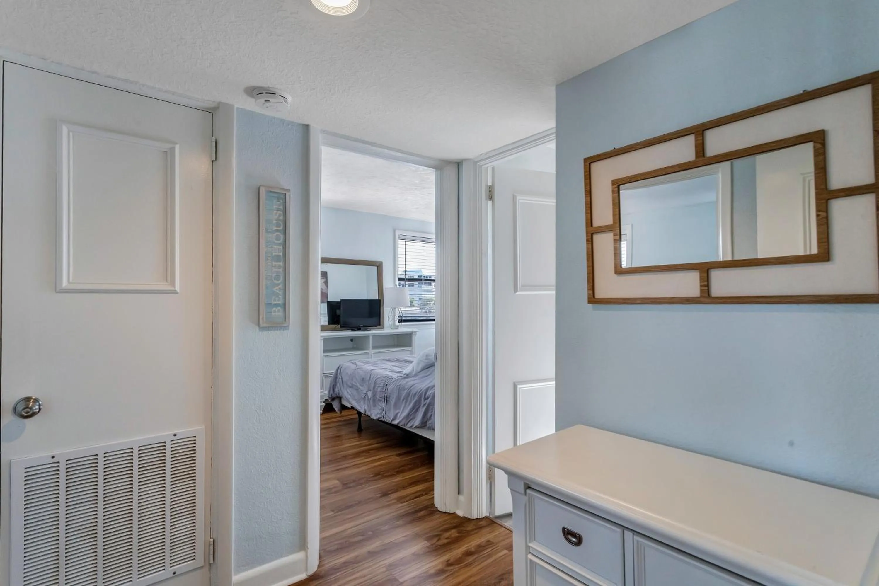 Bedroom, Bed in Gulf Winds Resort by Travel Resort Services