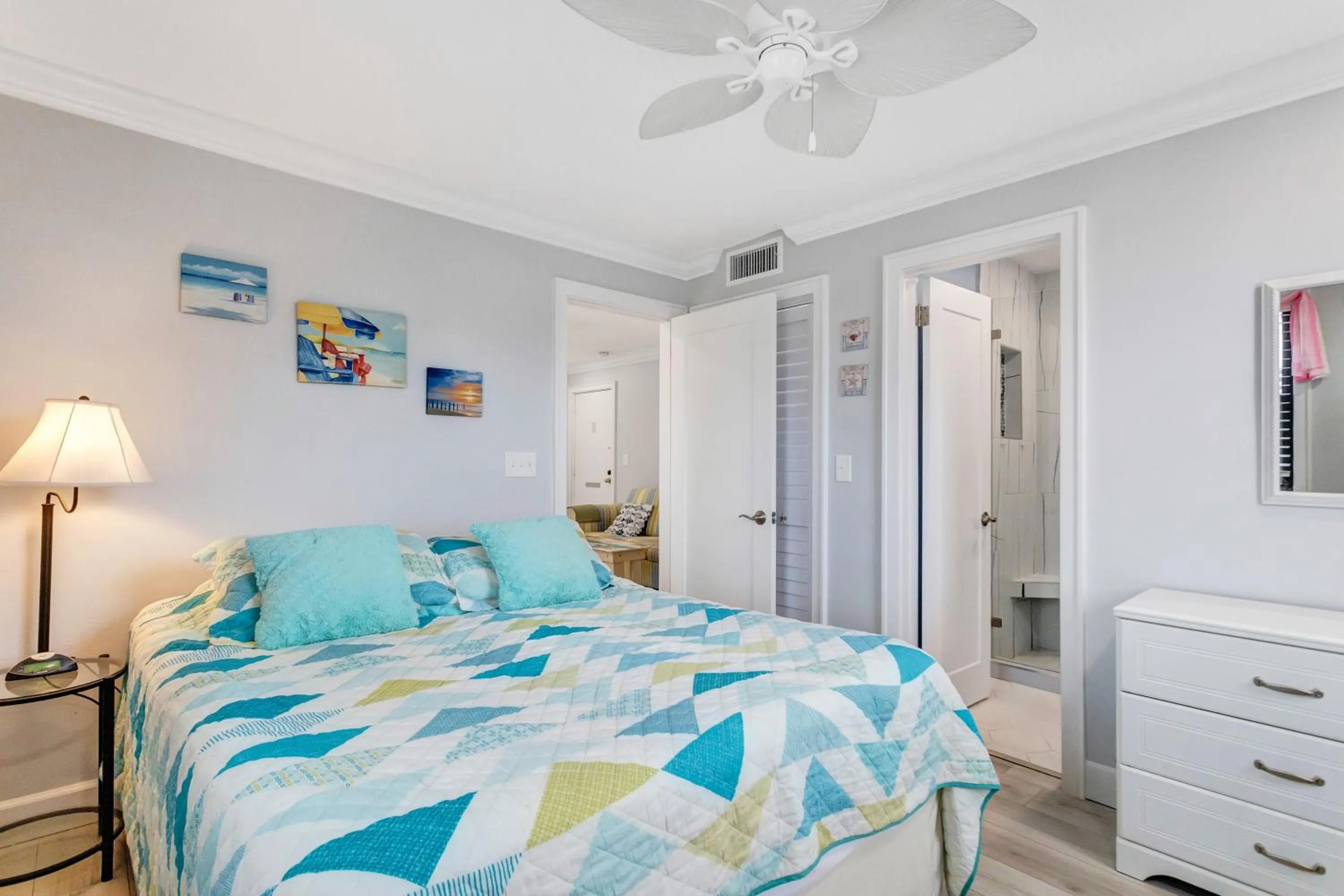 Bedroom, Bed in Gulf Winds Resort by Travel Resort Services