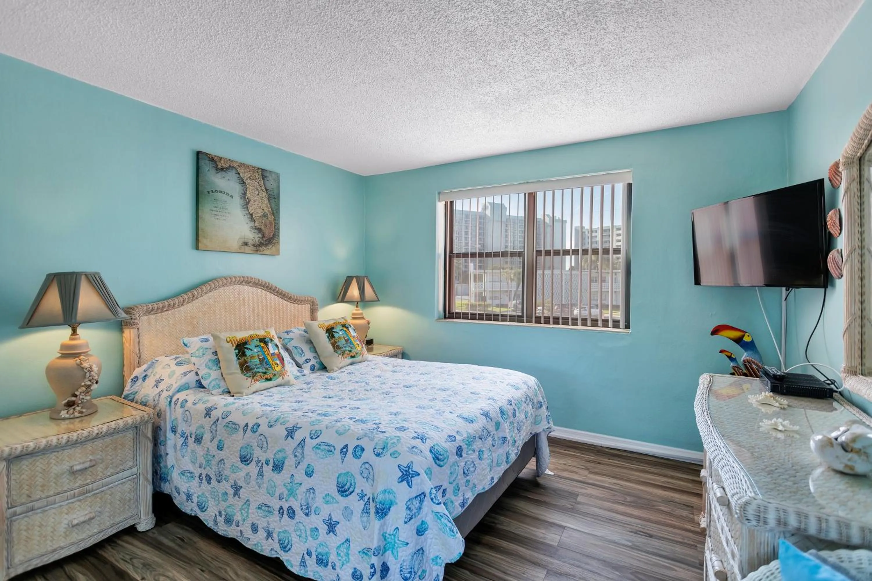 Bedroom, Bed in Gulf Winds Resort by Travel Resort Services