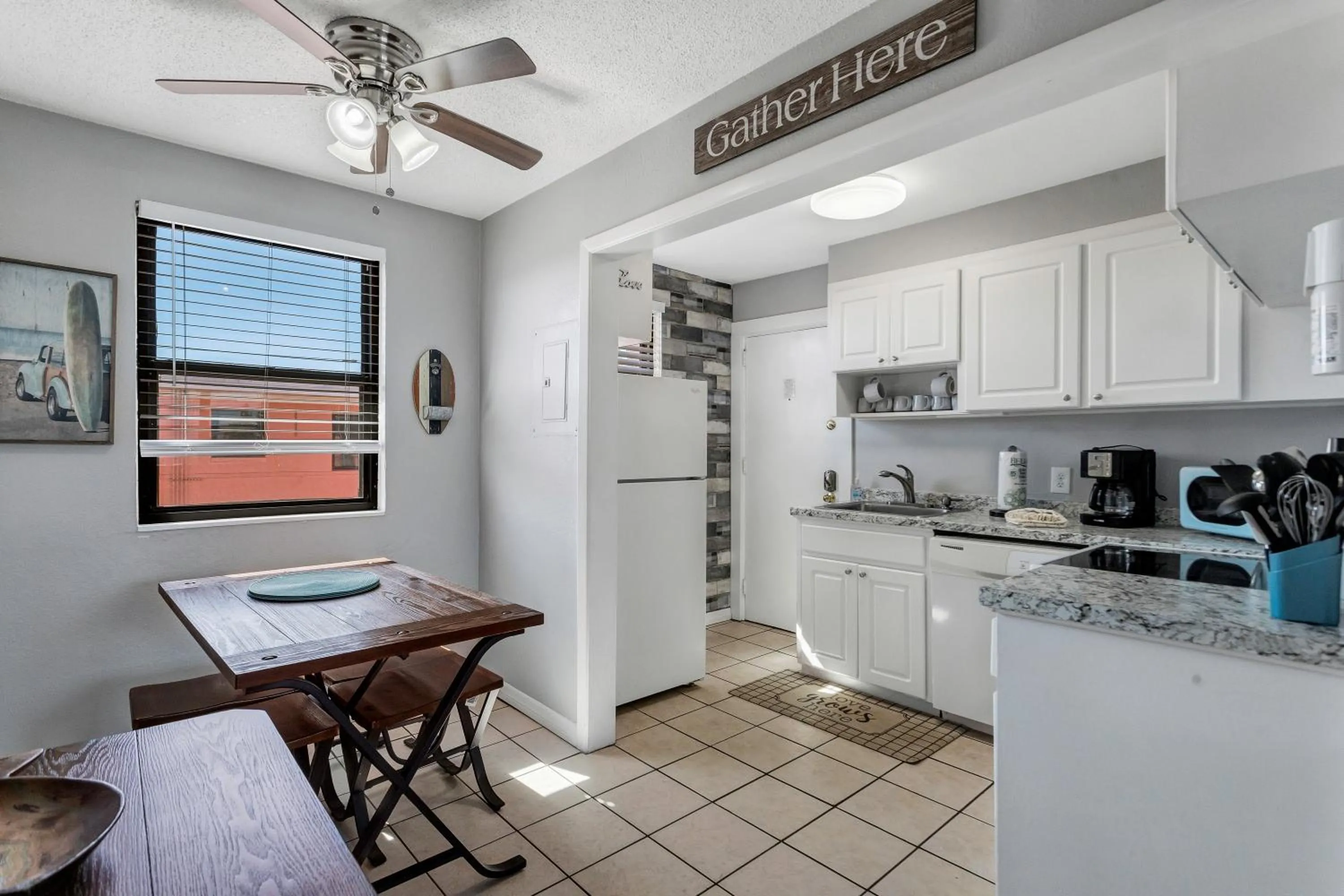 Kitchen or kitchenette in Gulf Winds Resort by Travel Resort Services