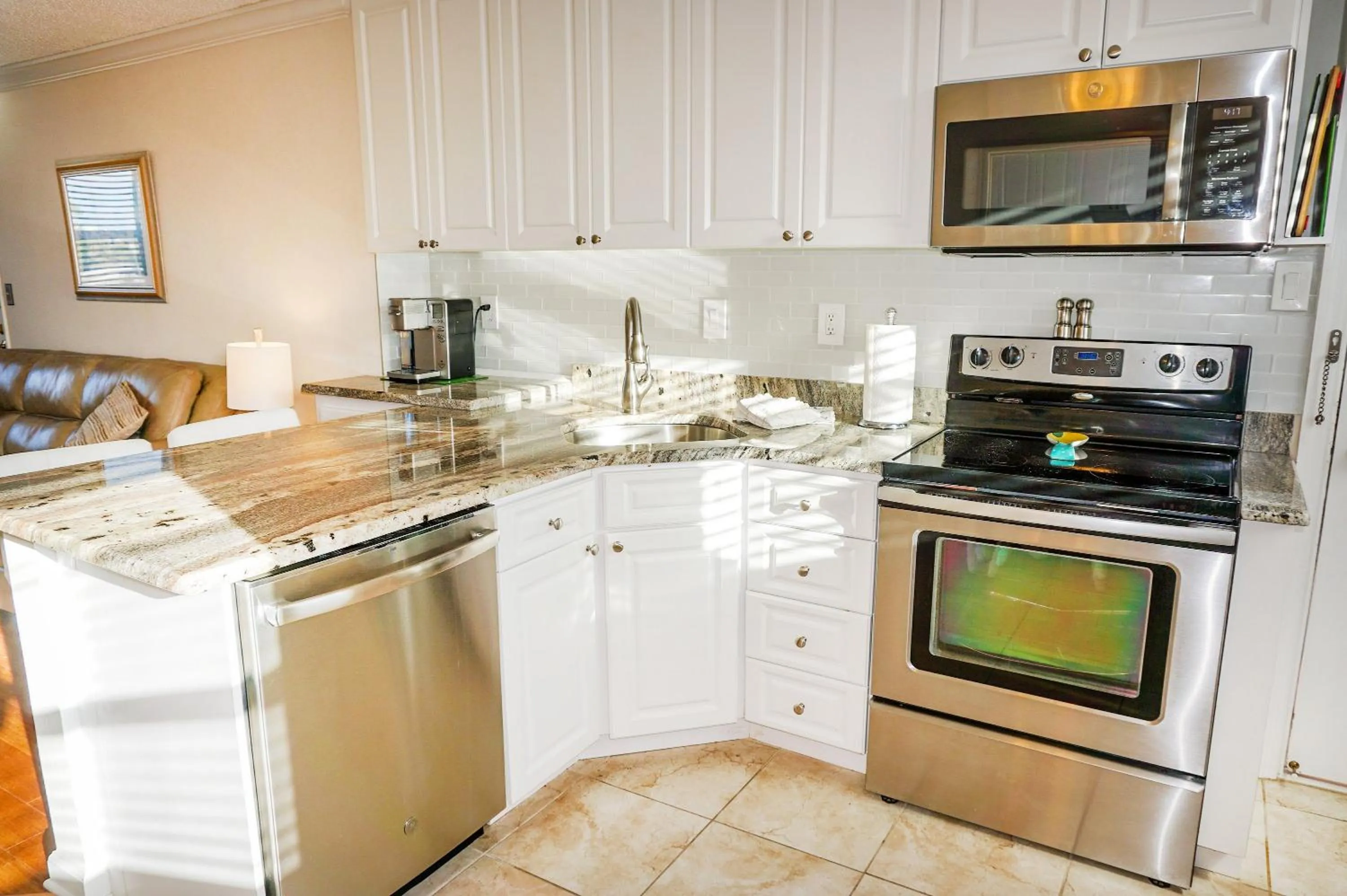 Kitchen or kitchenette in Gulf Winds Resort by Travel Resort Services