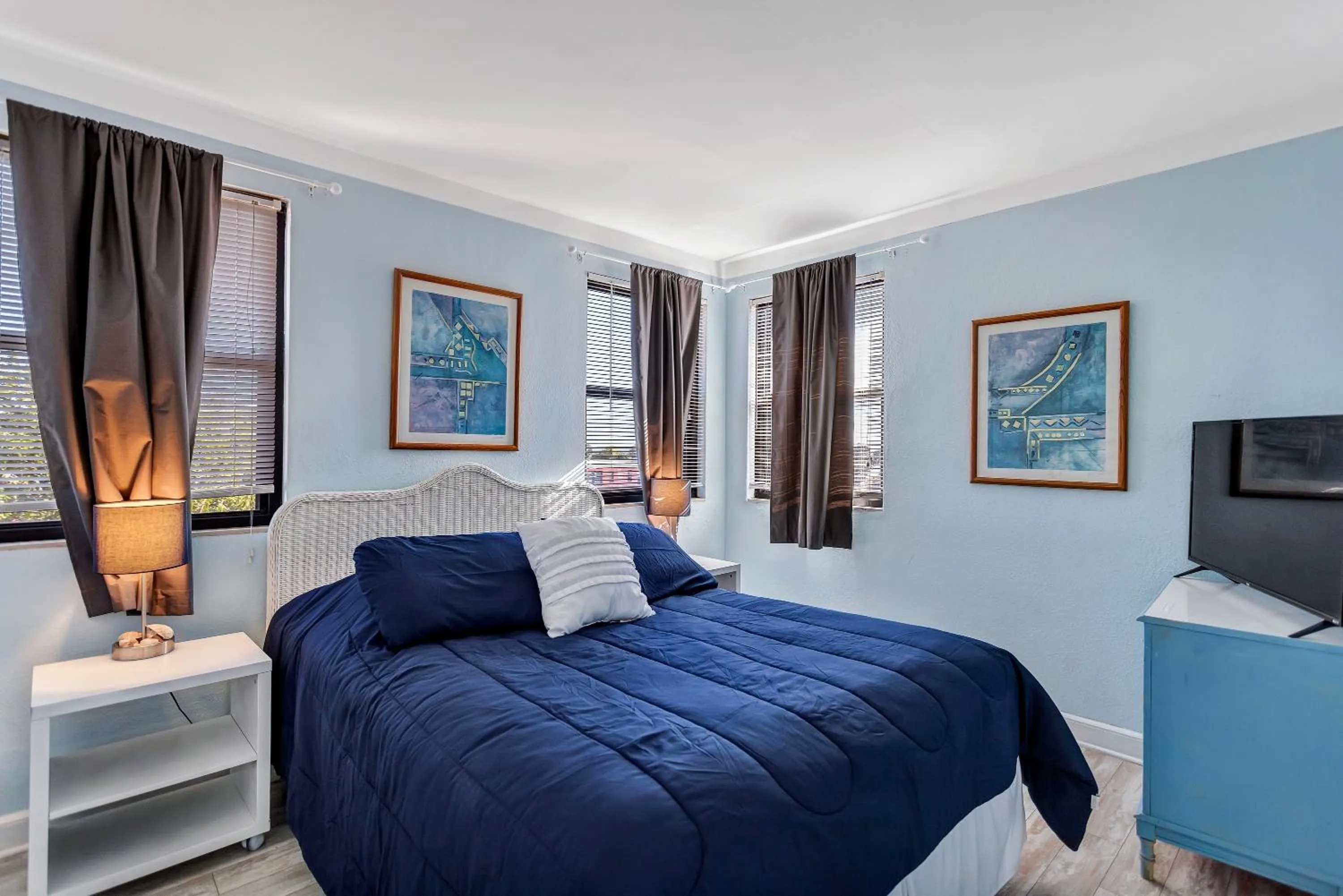 Bedroom, Bed in Gulf Winds Resort by Travel Resort Services