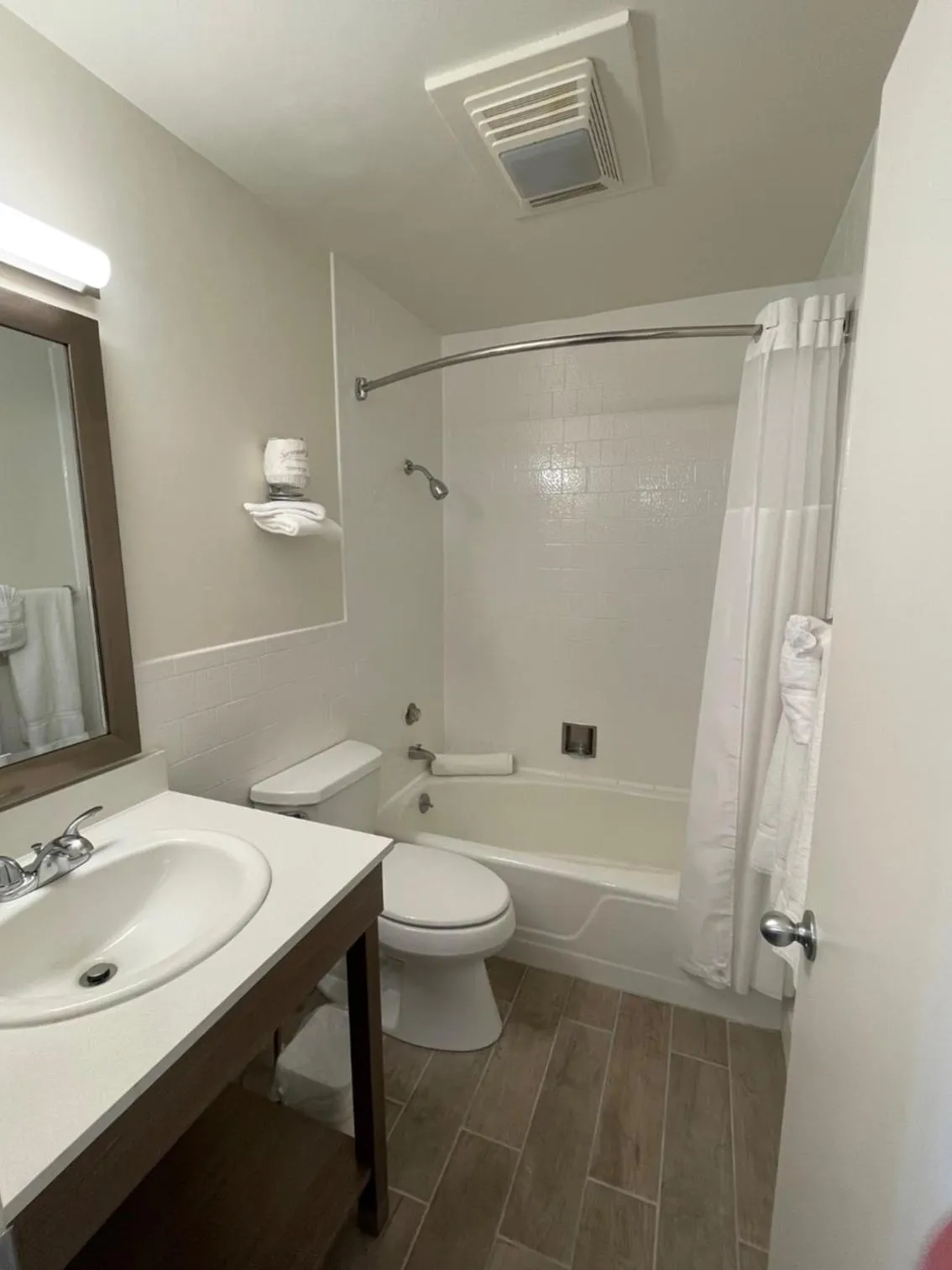 Bathroom in Crown Motel