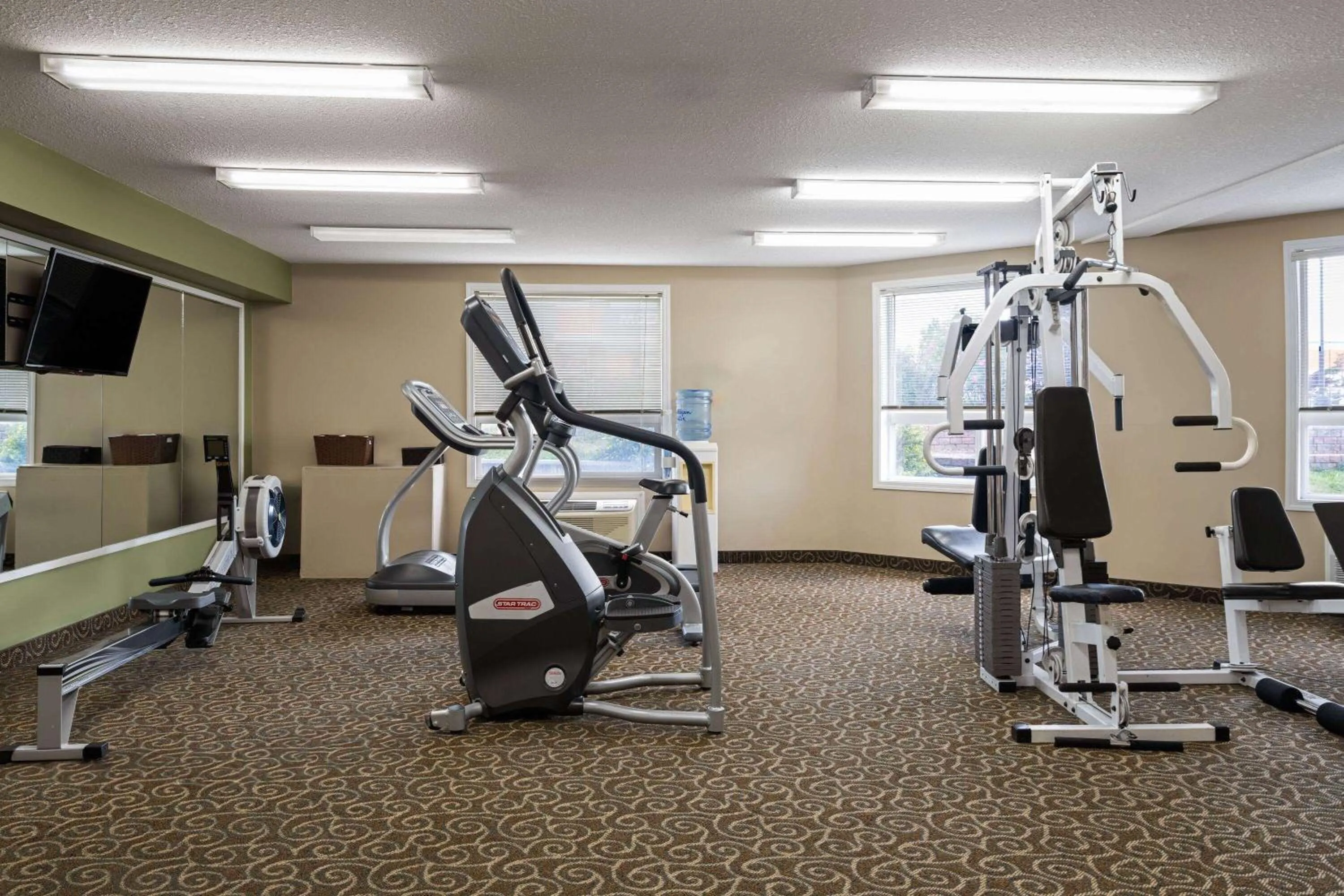 Super 8 by Wyndham Sherwood Park/Edmonton Area