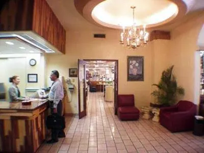 Lobby or reception in Hotel 5a Avenida