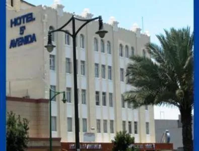 Property building in Hotel 5a Avenida