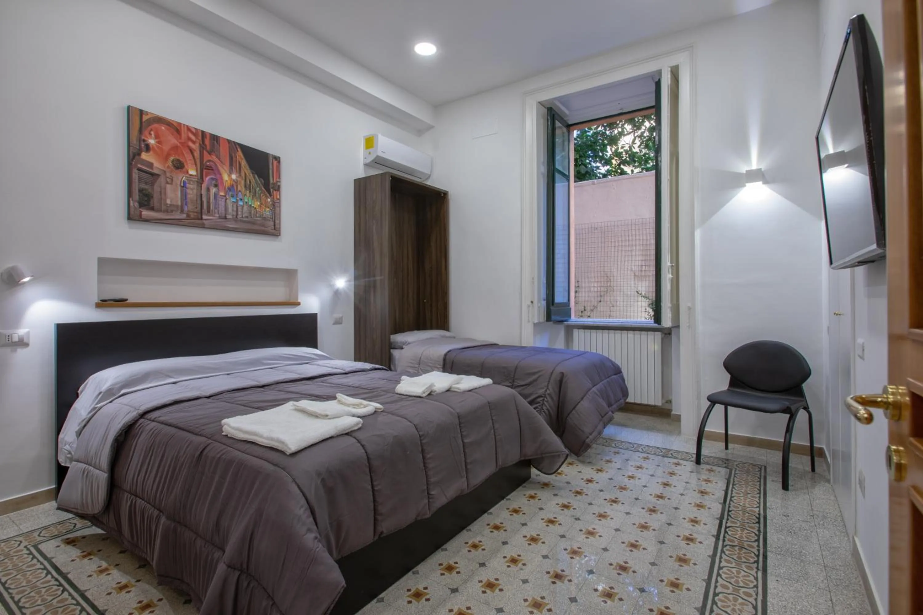 Photo of the whole room, Bed in B&B D'AMICO