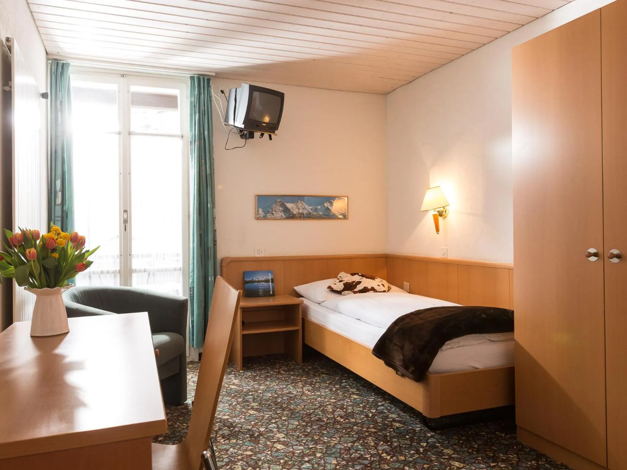 Photo of the whole room, Bed in Hotel Oberland