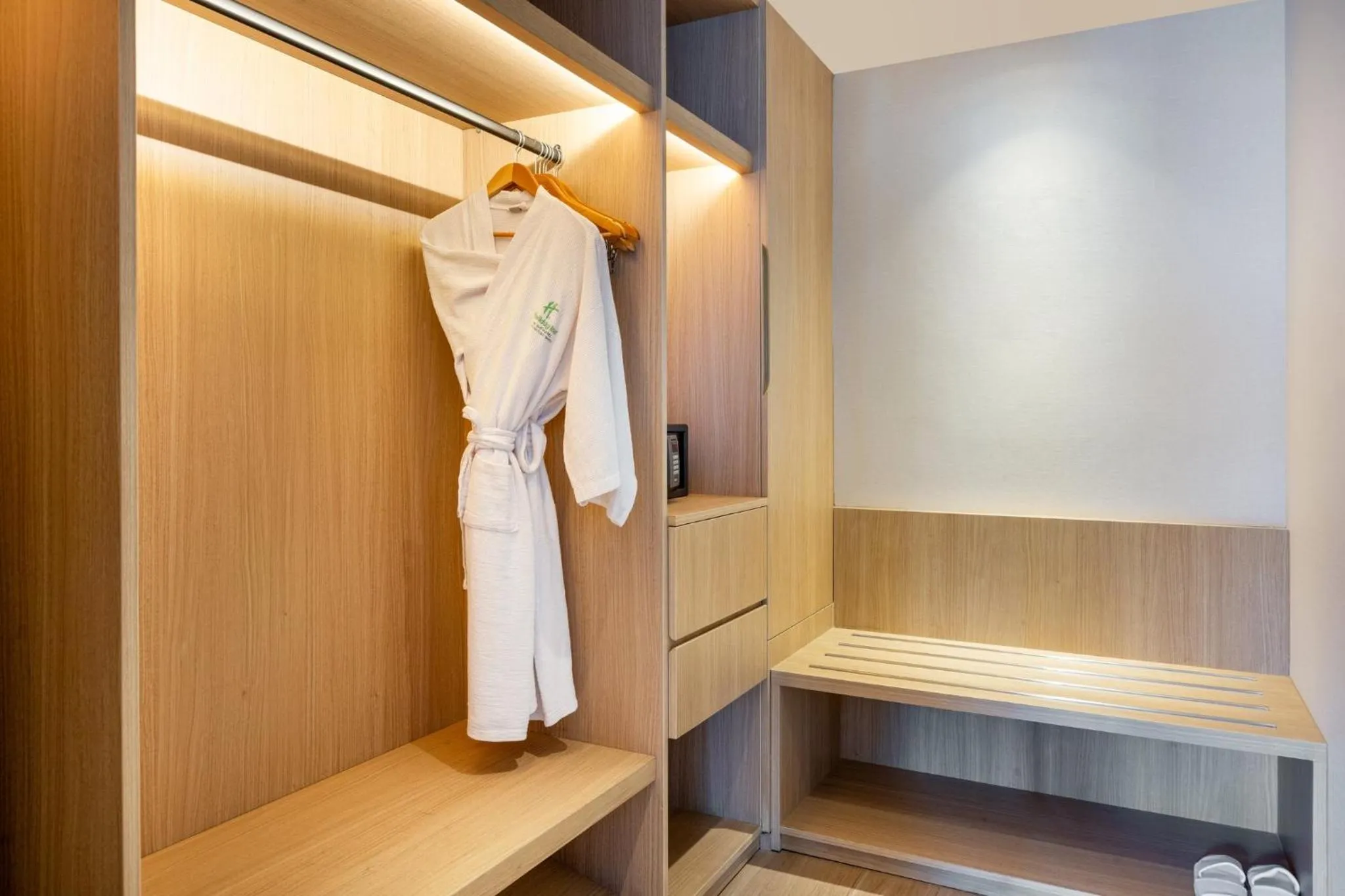 Bedroom, Bed in Holiday Inn Lampung Bukit Randu by IHG