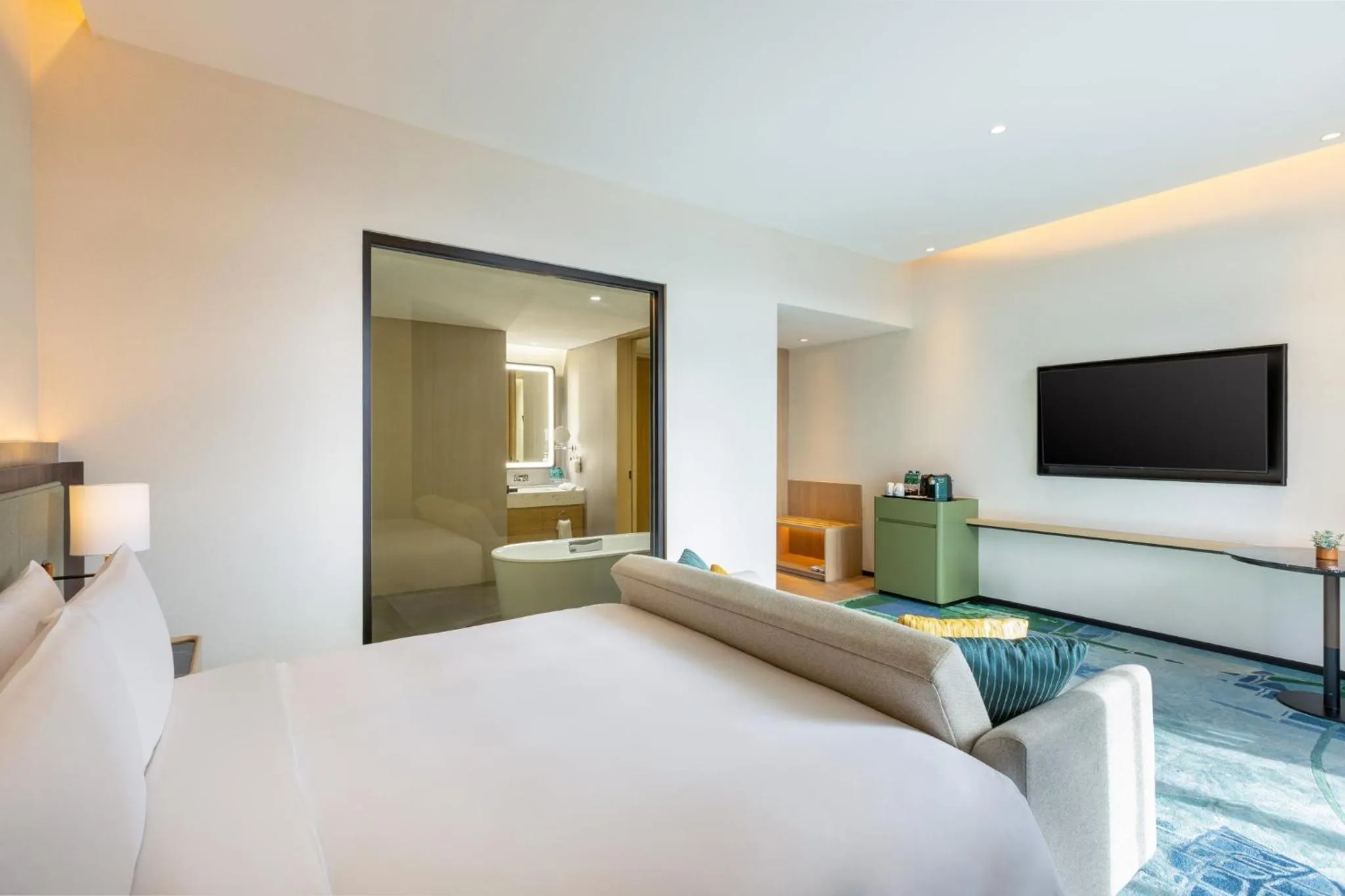 Photo of the whole room, Bed in Holiday Inn Lampung Bukit Randu by IHG