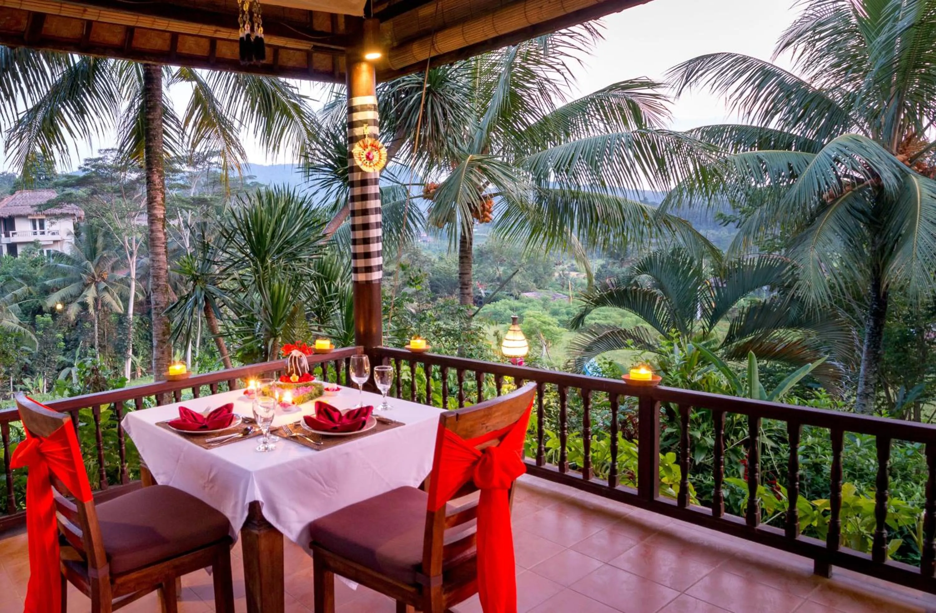 Restaurant/places to eat in Cepik Villa Sidemen by AGATA