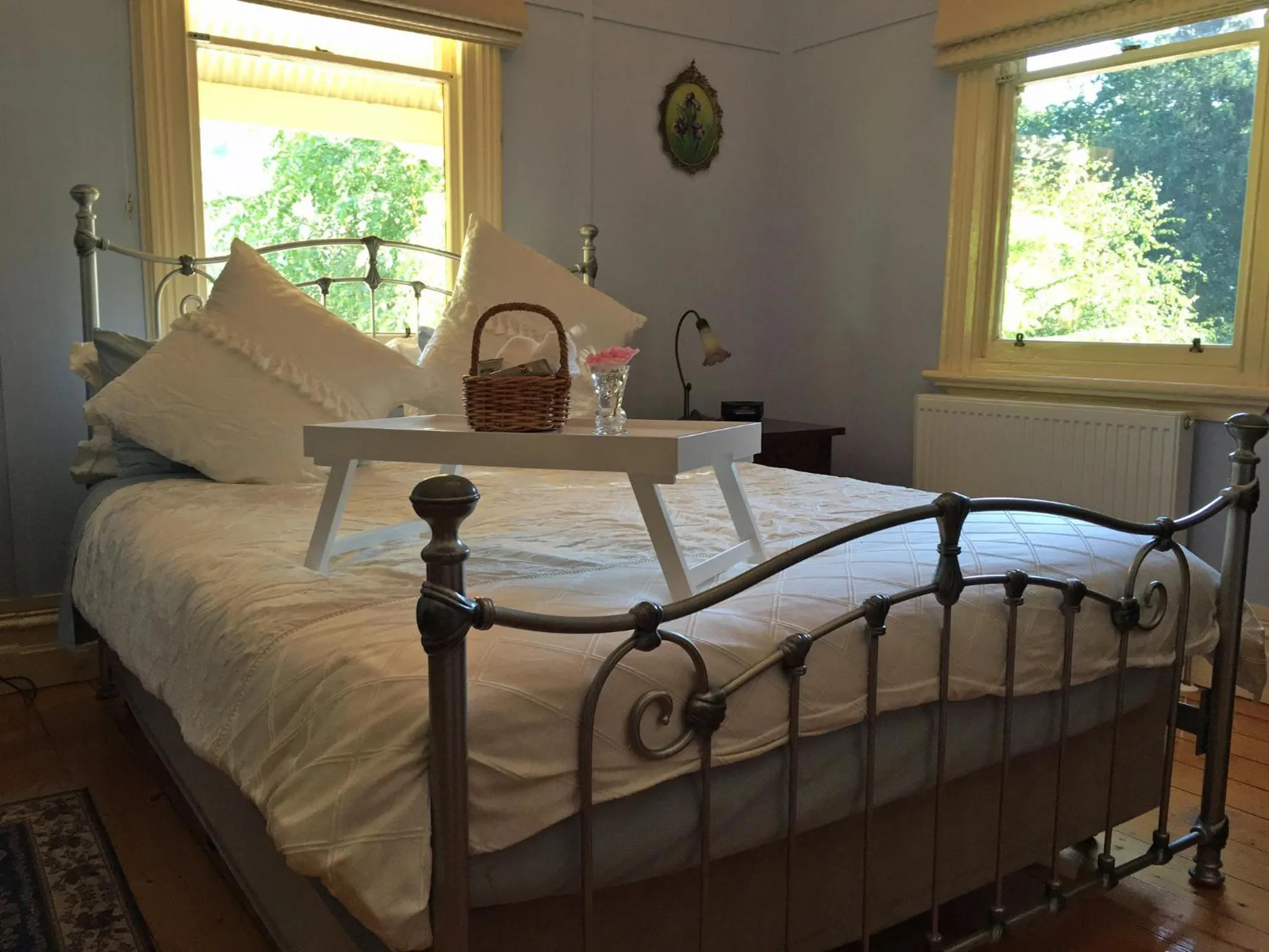 Bedroom, Bed in Charnwood Cottages in Warburton