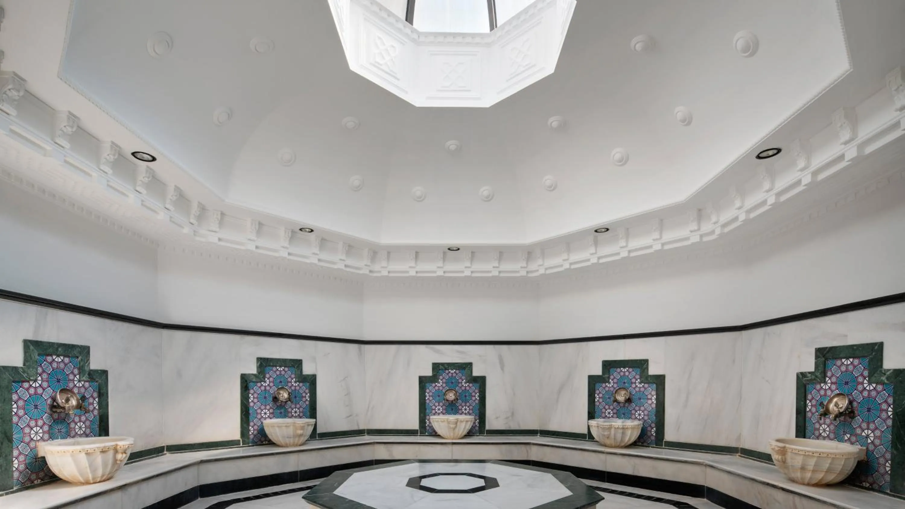 Spa and wellness centre/facilities in InterContinental Istanbul by IHG