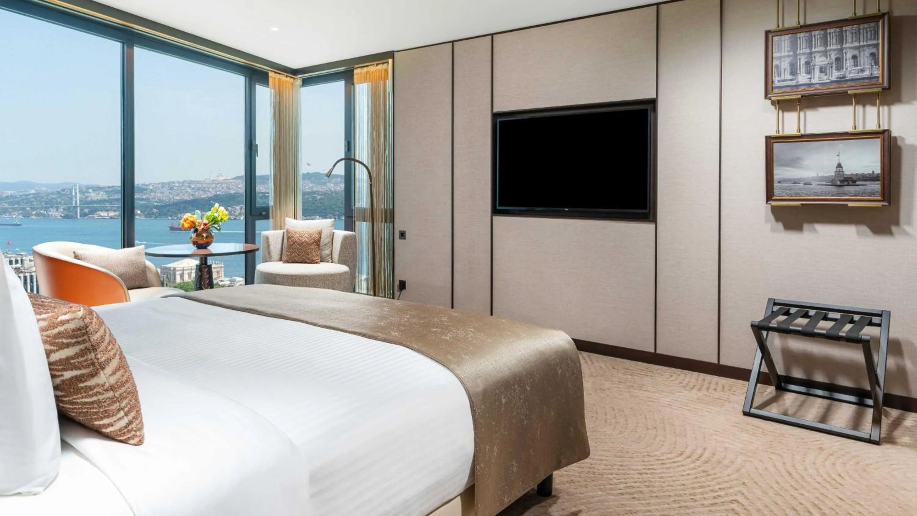 Bedroom, Bed in InterContinental Istanbul by IHG