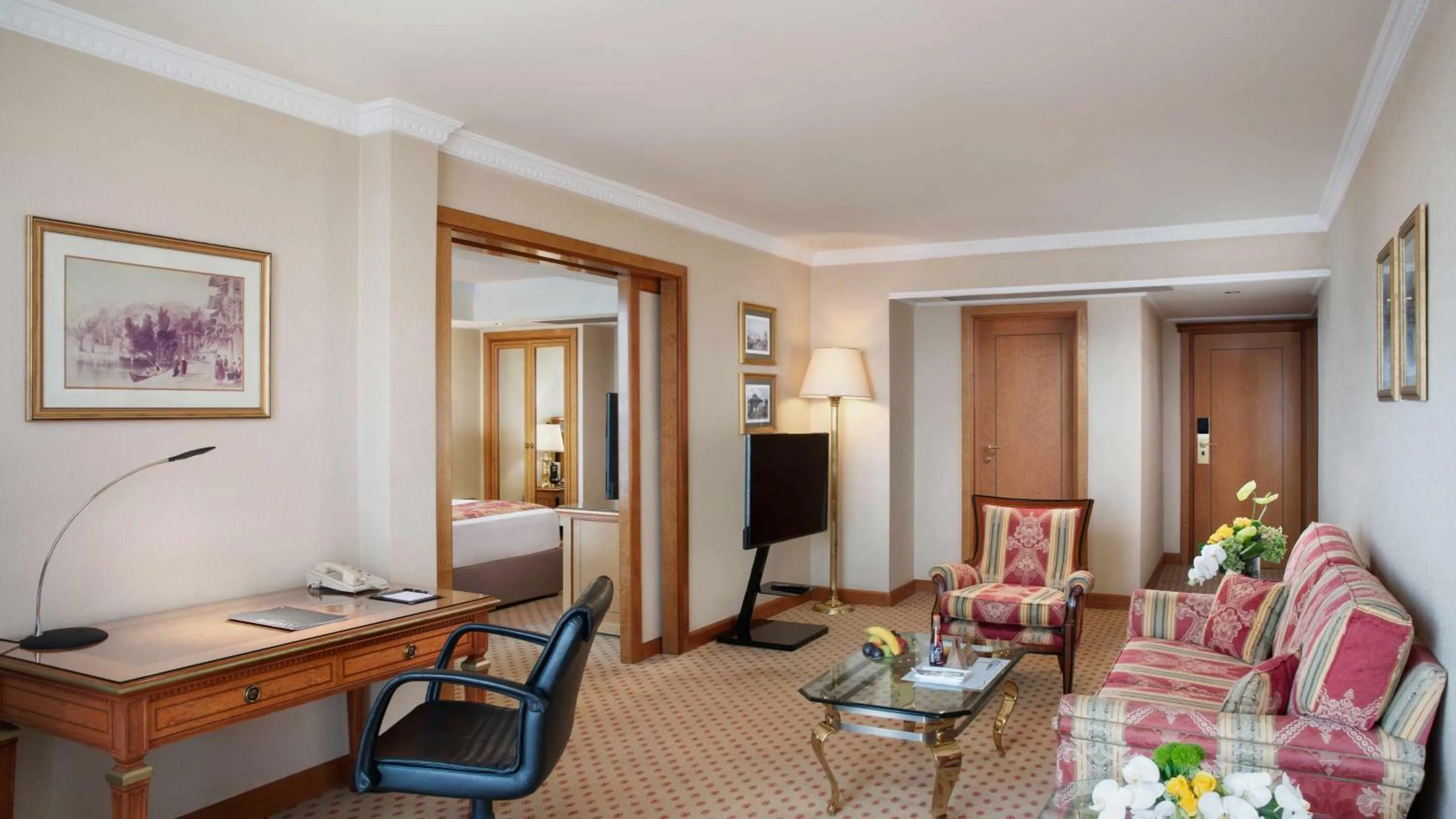 Photo of the whole room in InterContinental Istanbul by IHG