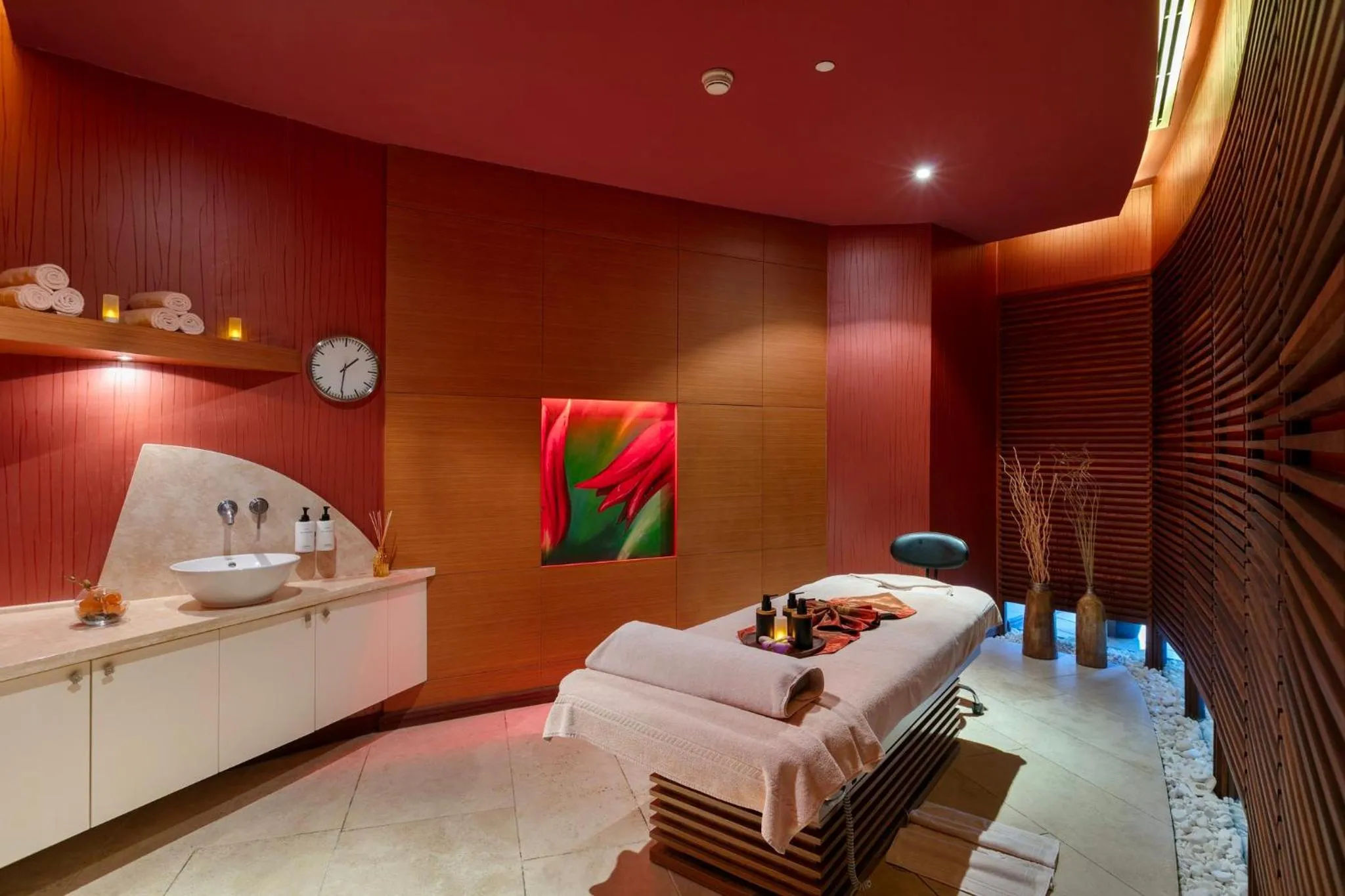 Spa and wellness centre/facilities in InterContinental Istanbul by IHG