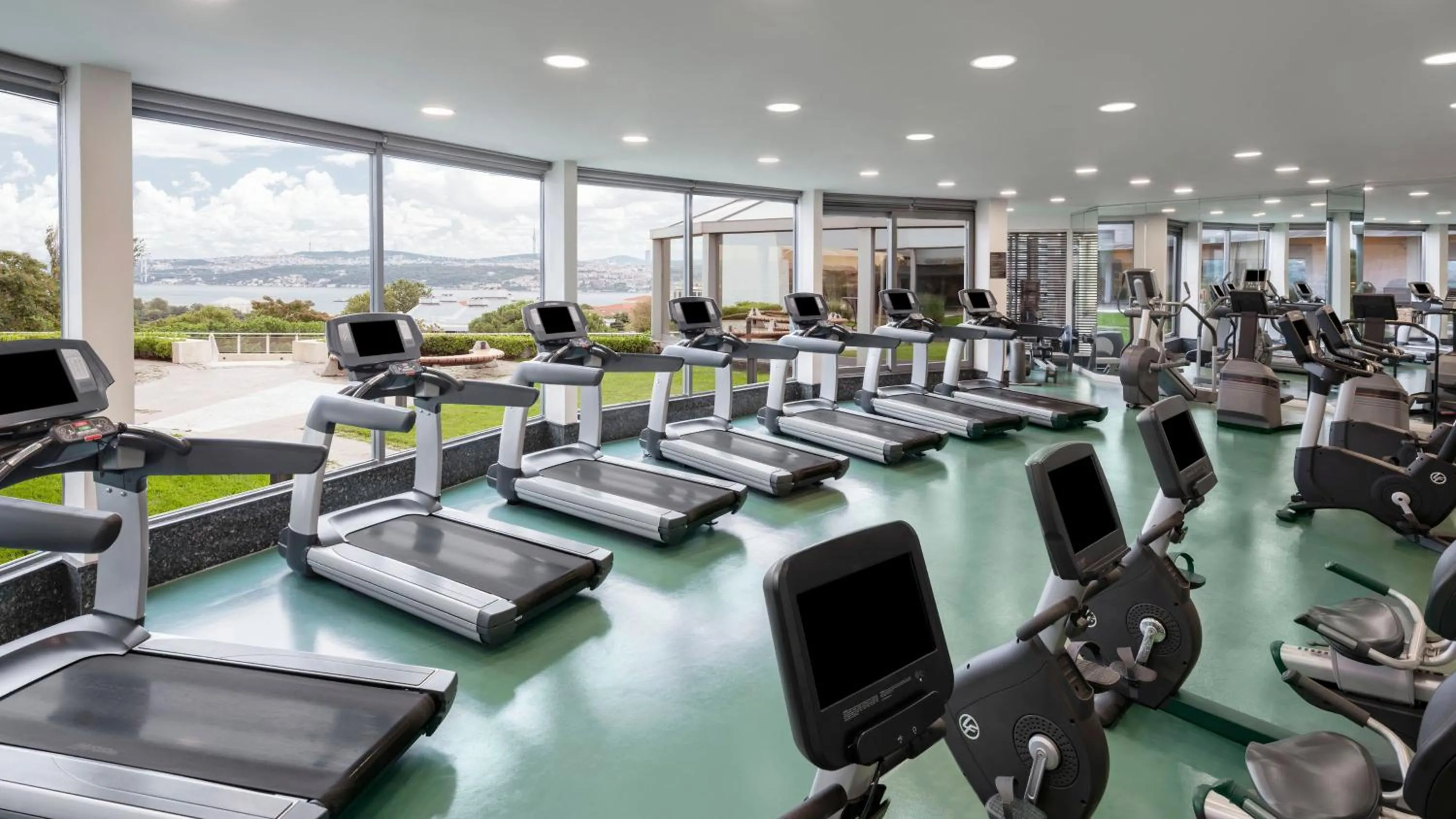 Fitness centre/facilities in InterContinental Istanbul by IHG