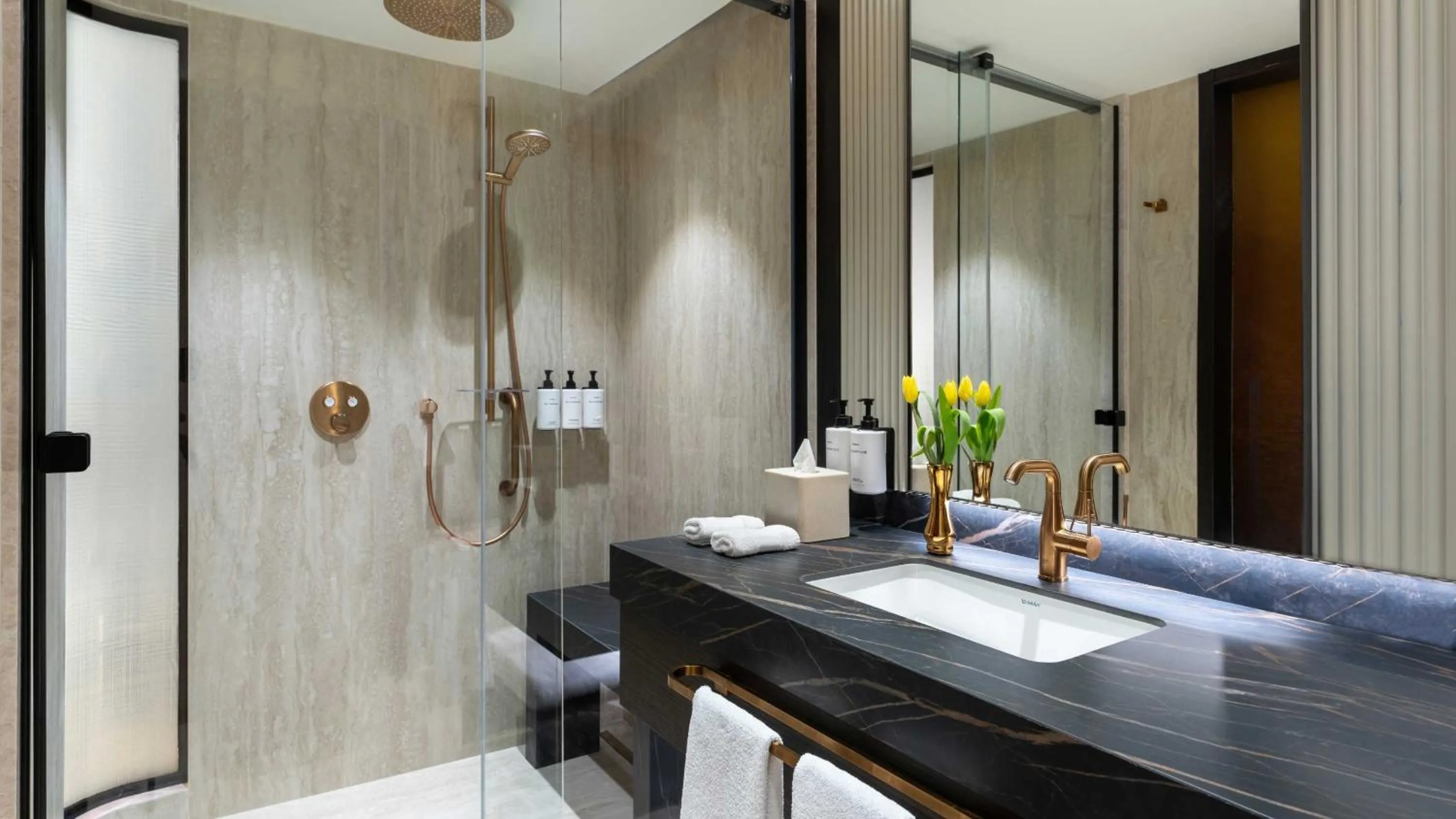 Photo of the whole room in InterContinental Istanbul by IHG