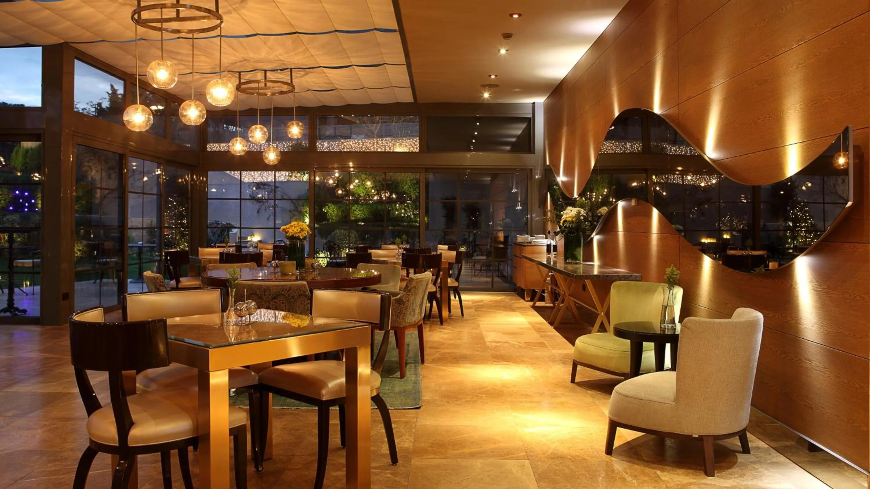 Restaurant/places to eat in InterContinental Istanbul by IHG