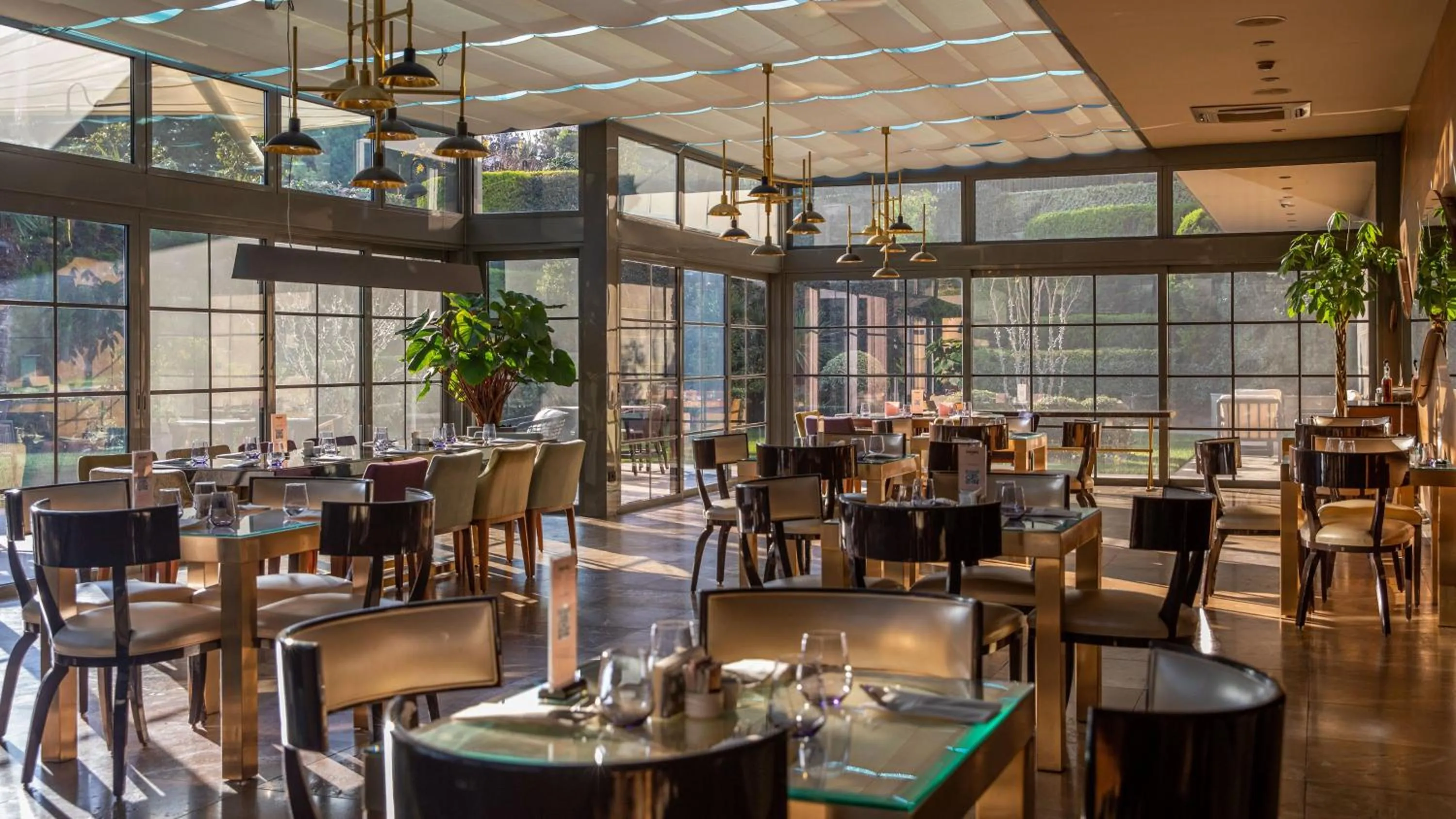 Restaurant/places to eat in InterContinental Istanbul by IHG