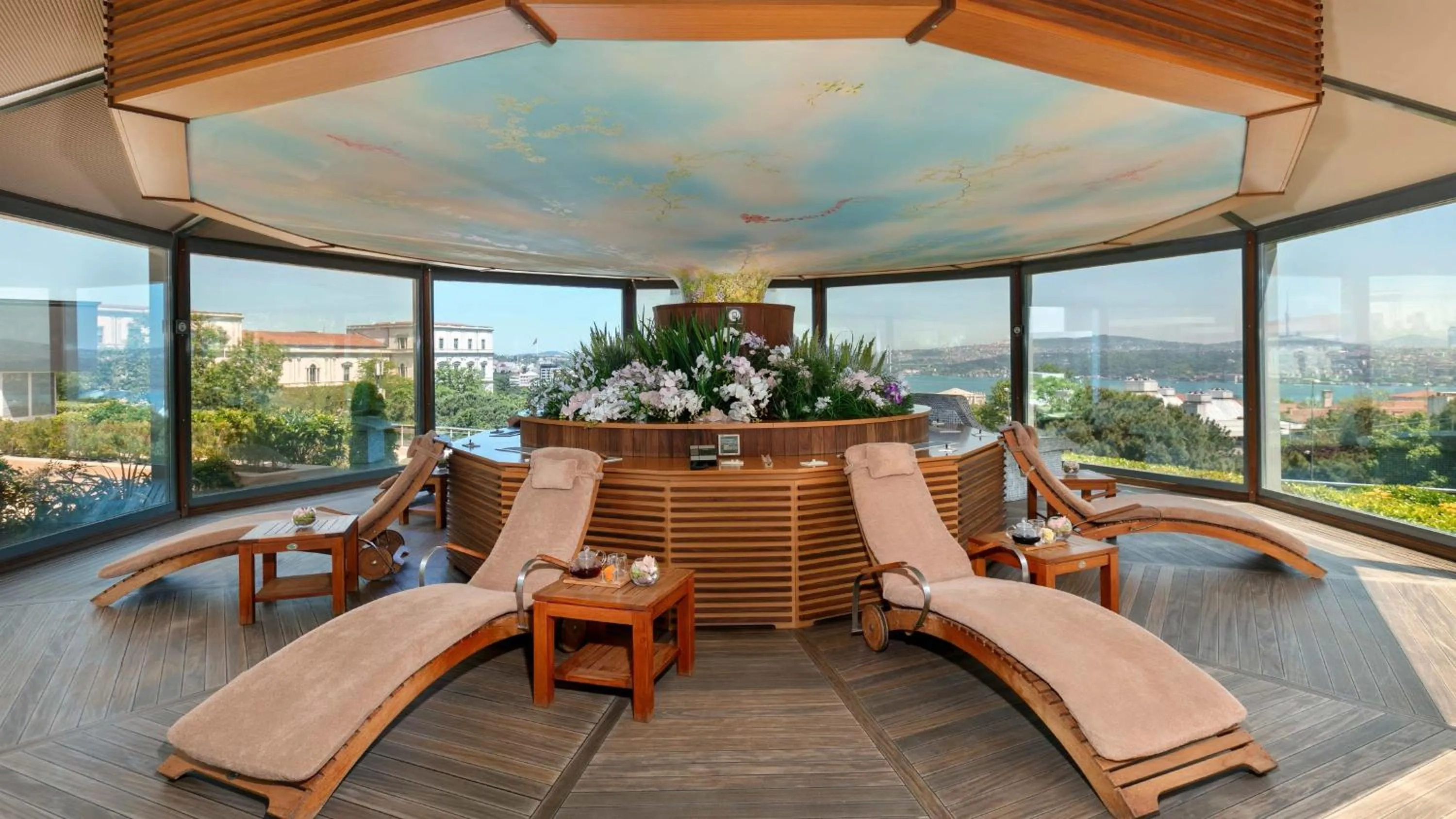 Spa and wellness centre/facilities in InterContinental Istanbul by IHG