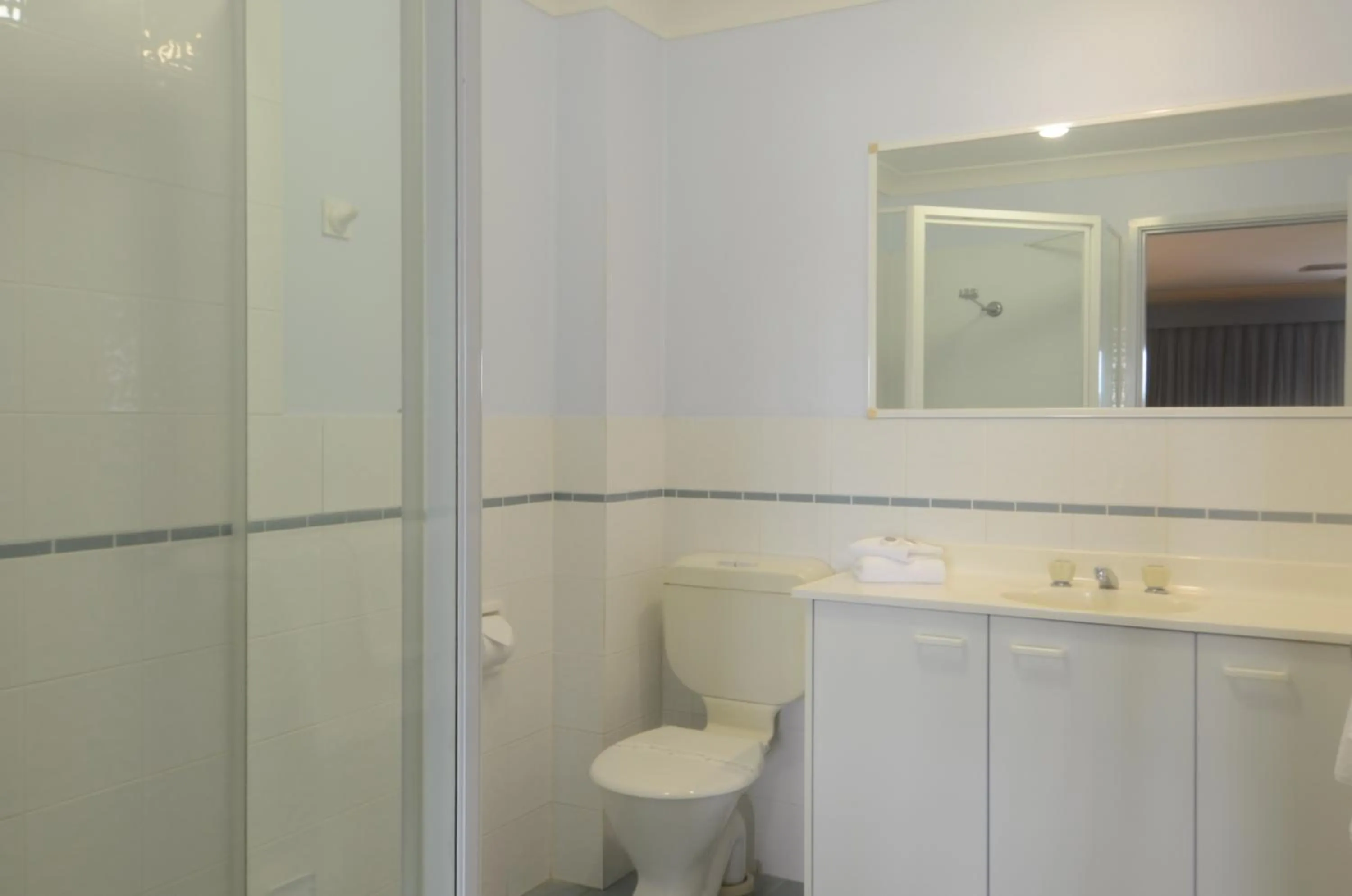 Bathroom in Moby Dick Waterfront Resort Motel