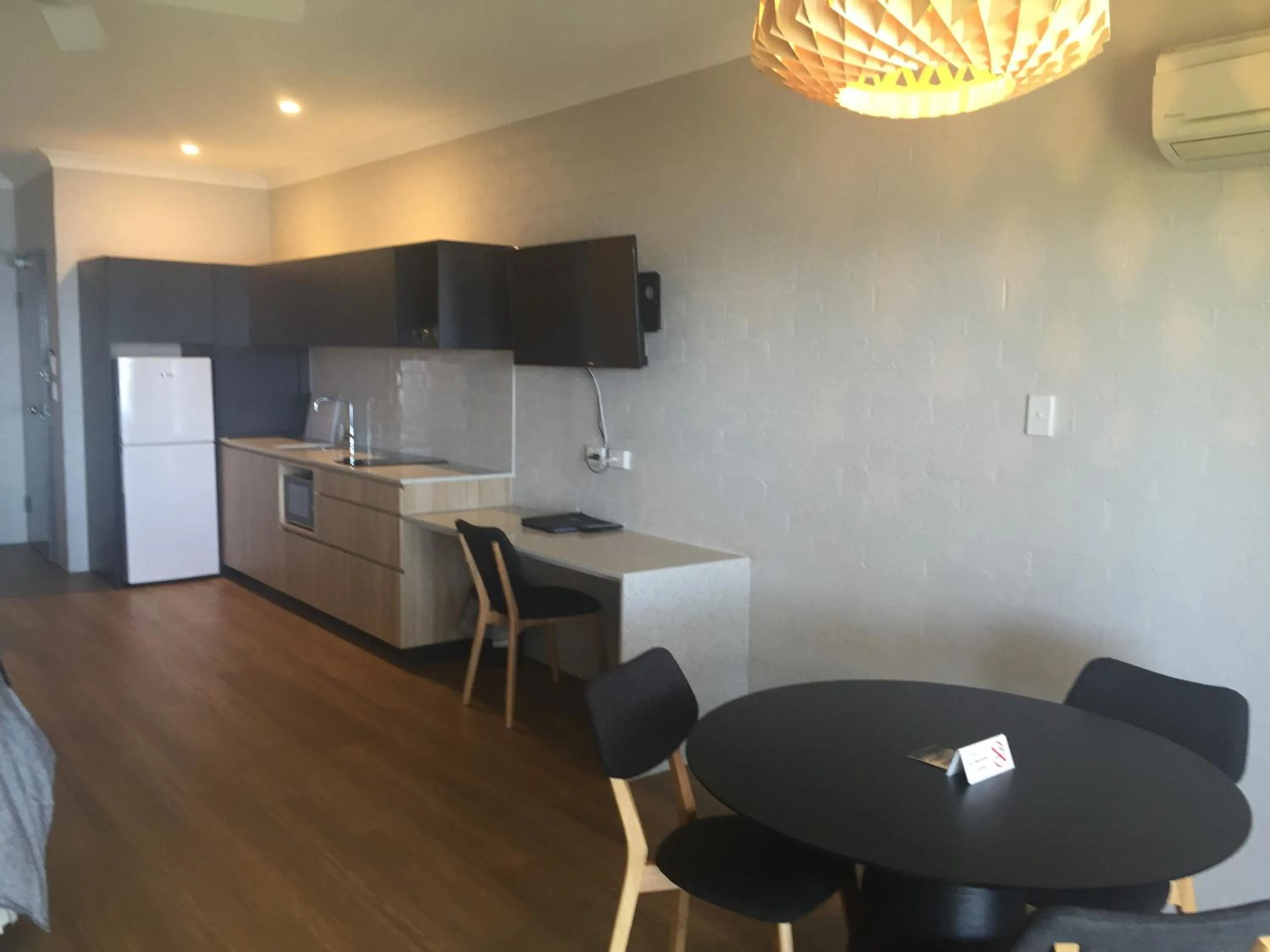 Living room in Moby Dick Waterfront Resort Motel