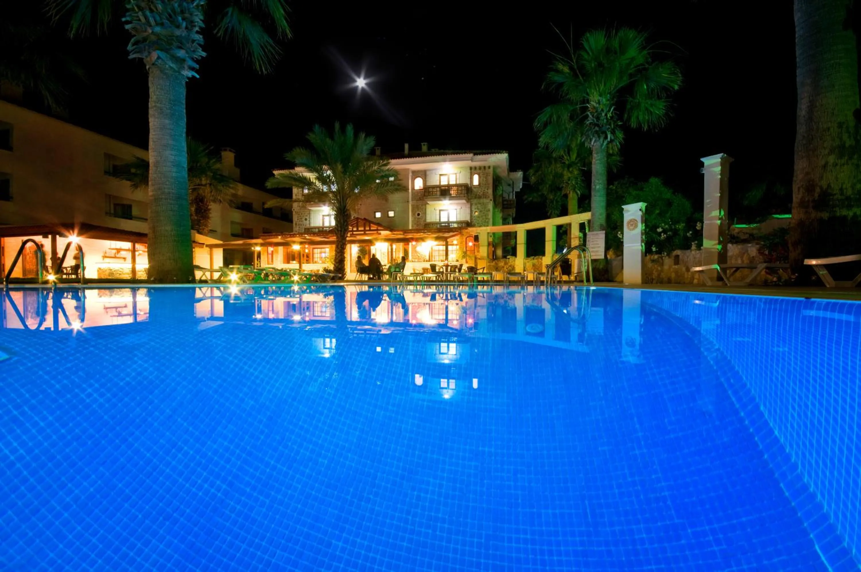 Swimming pool in My Marina Select Hotel