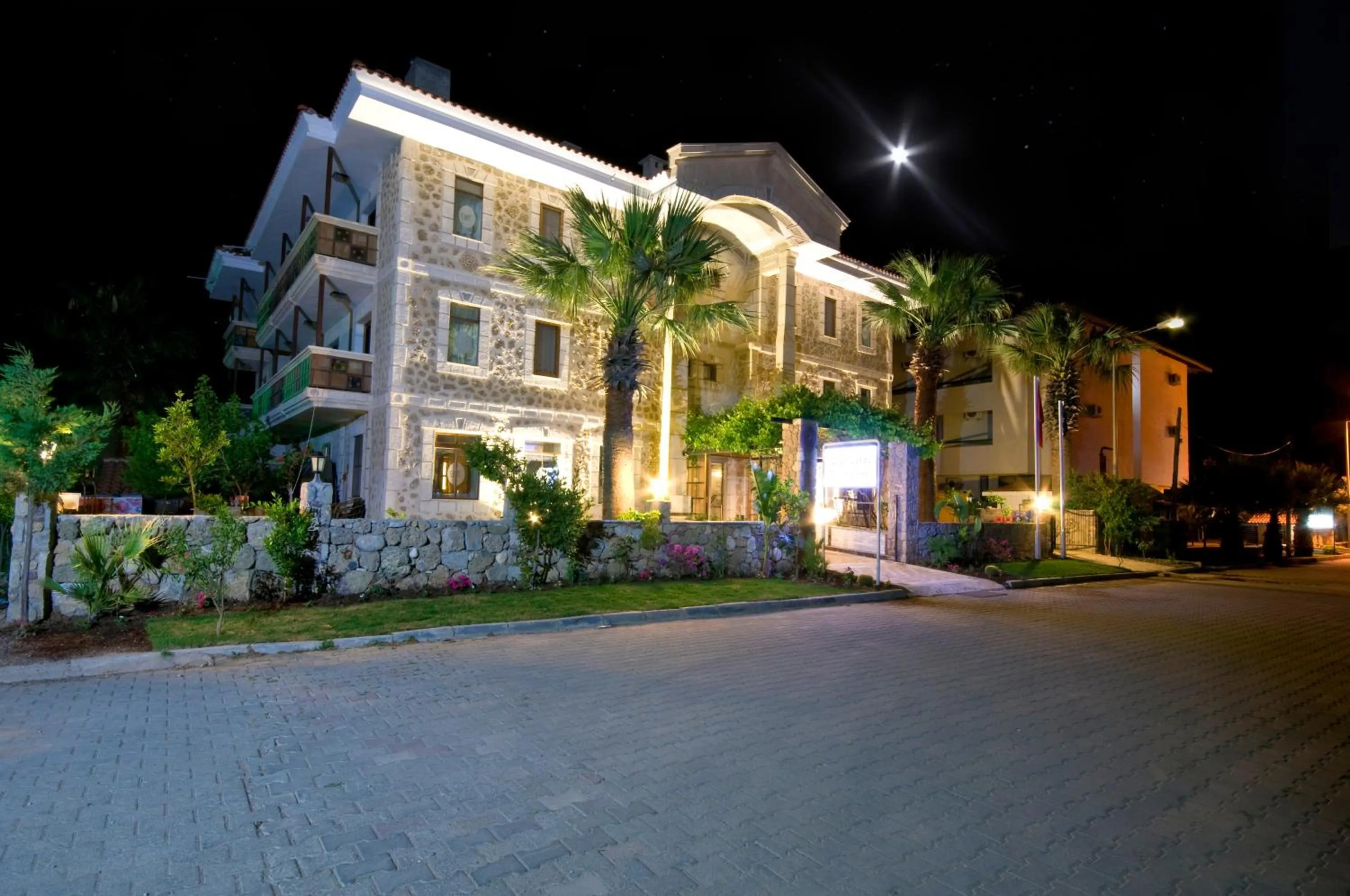 Facade/entrance in My Marina Select Hotel