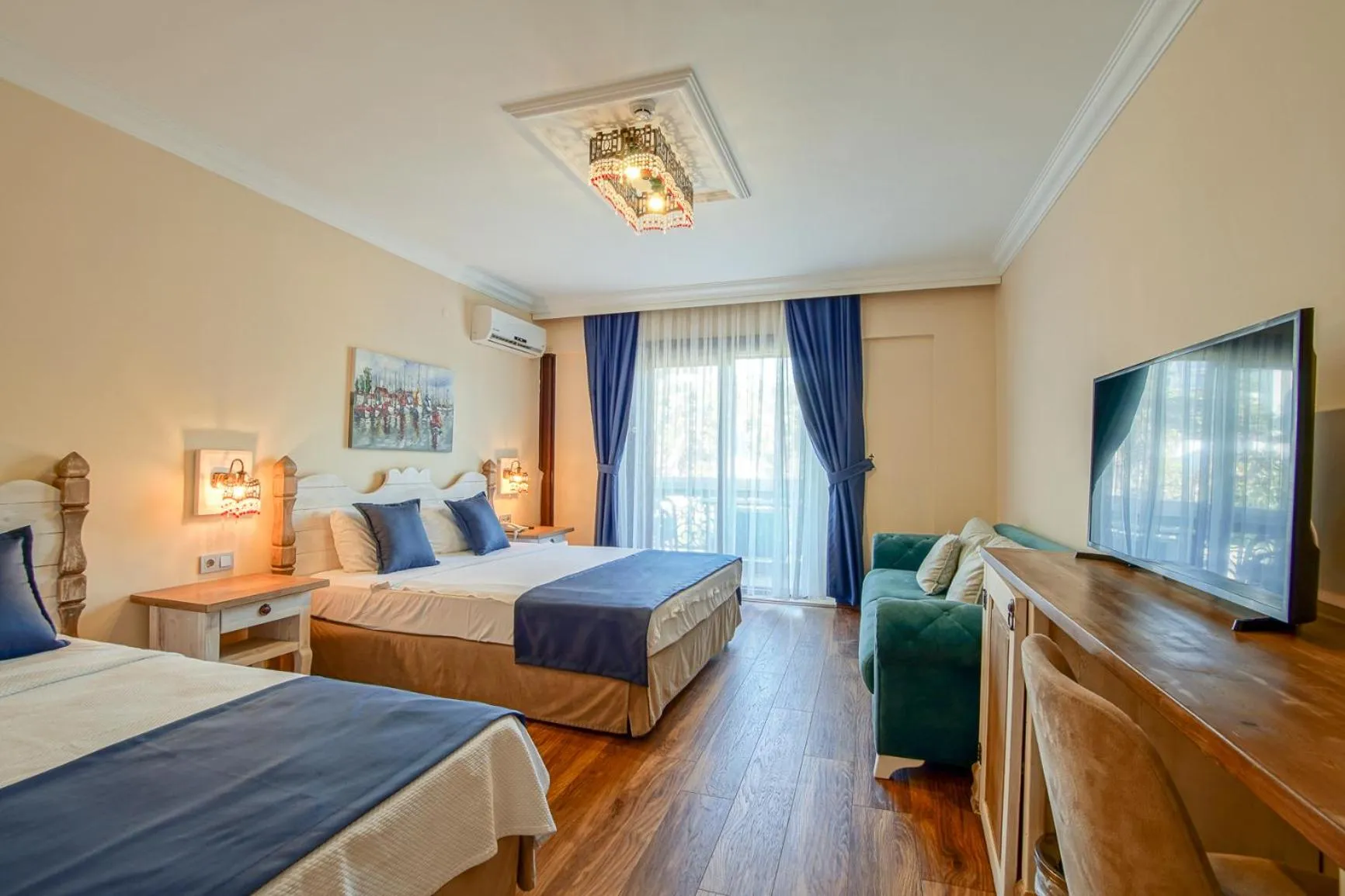 Bed in My Marina Select Hotel