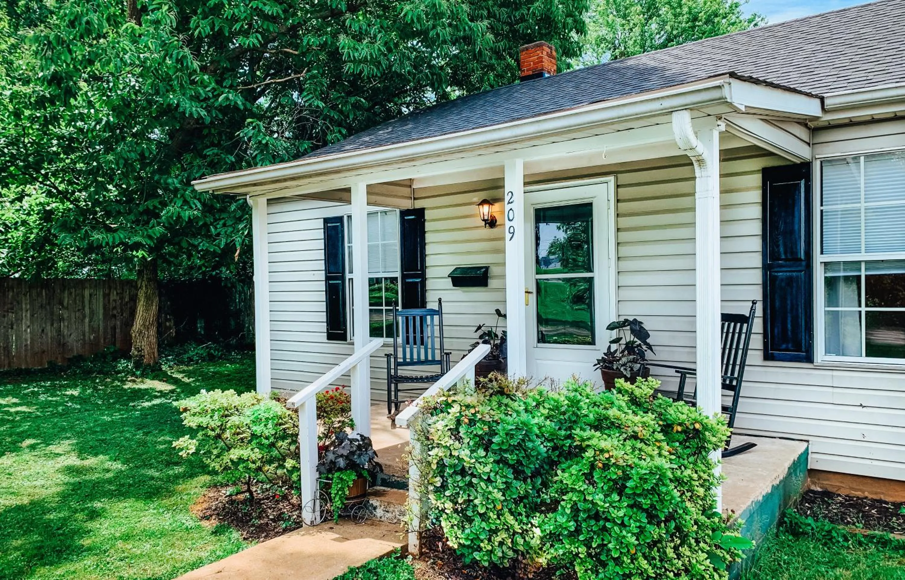 Property building in West Davis Mill