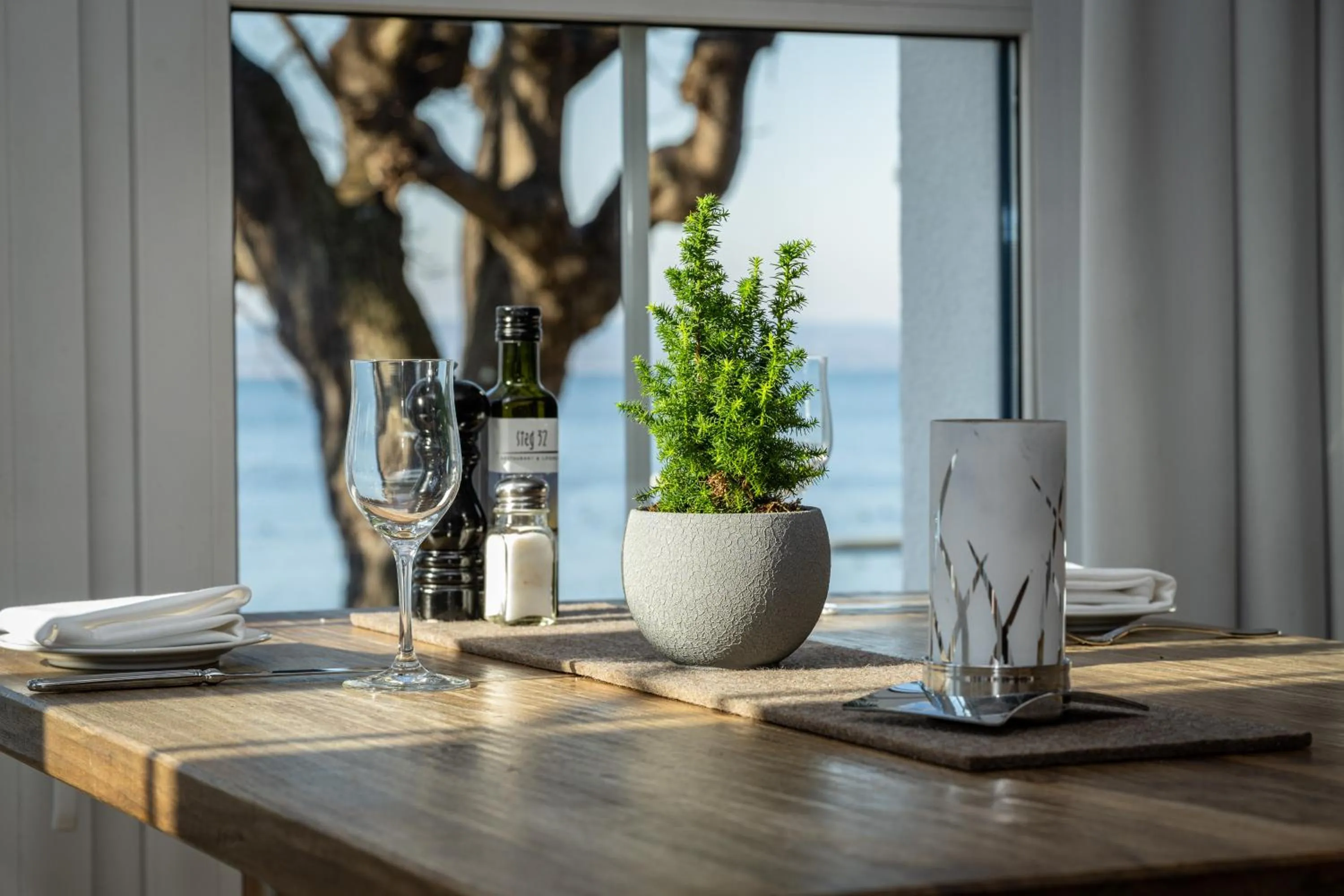 Restaurant/places to eat in Ammersee-Hotel