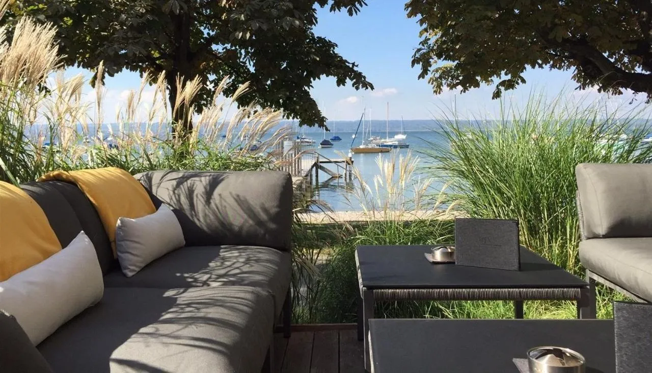 Lounge or bar in Ammersee-Hotel