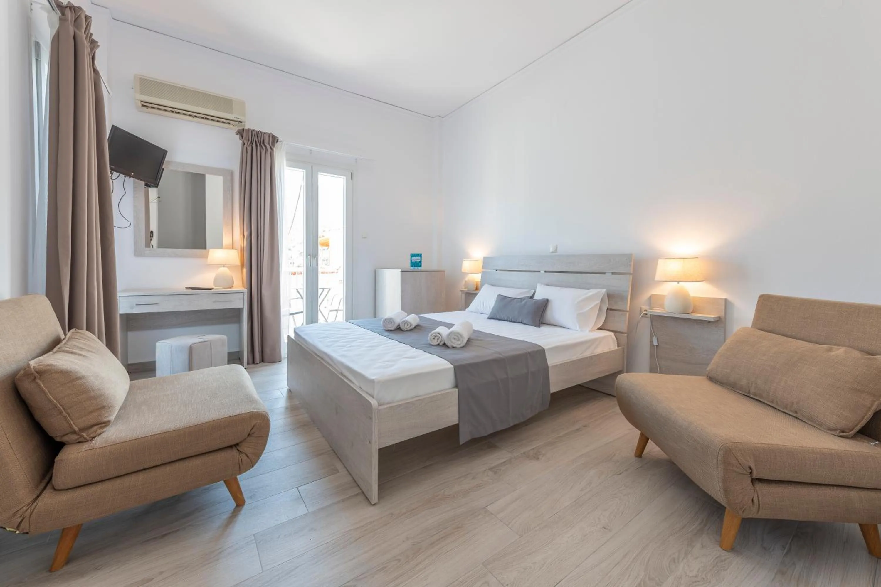 Bedroom, Bed in Paraskevas Boutique Hotel