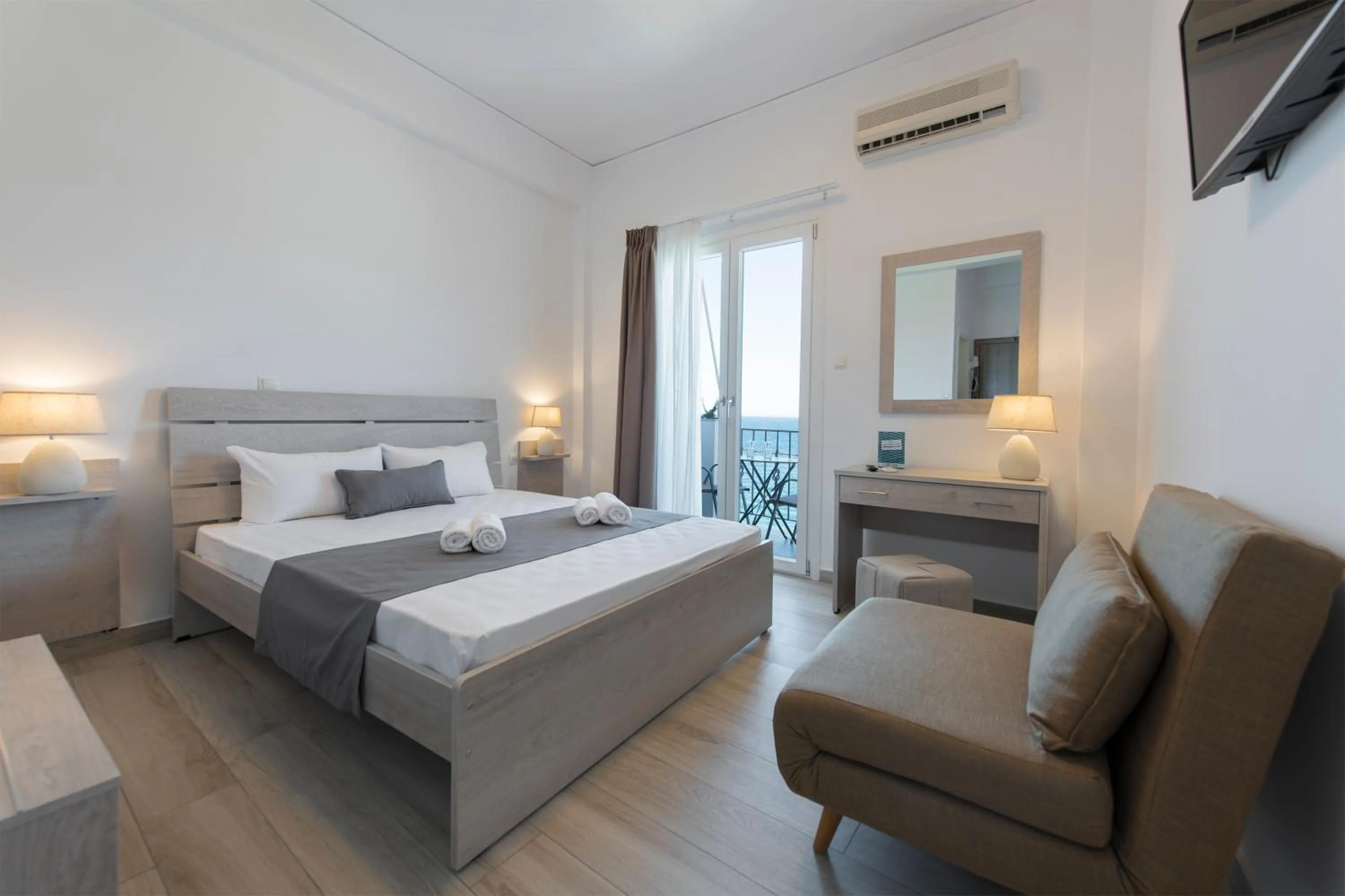 Bed in Paraskevas Boutique Hotel