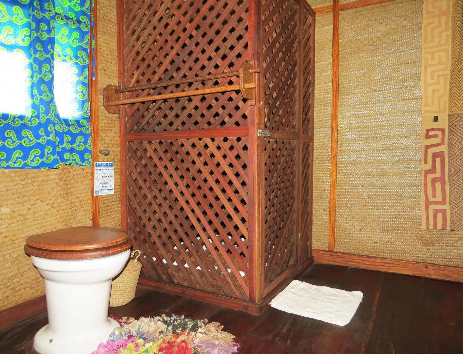 Bathroom in Pemba Eco Lodge