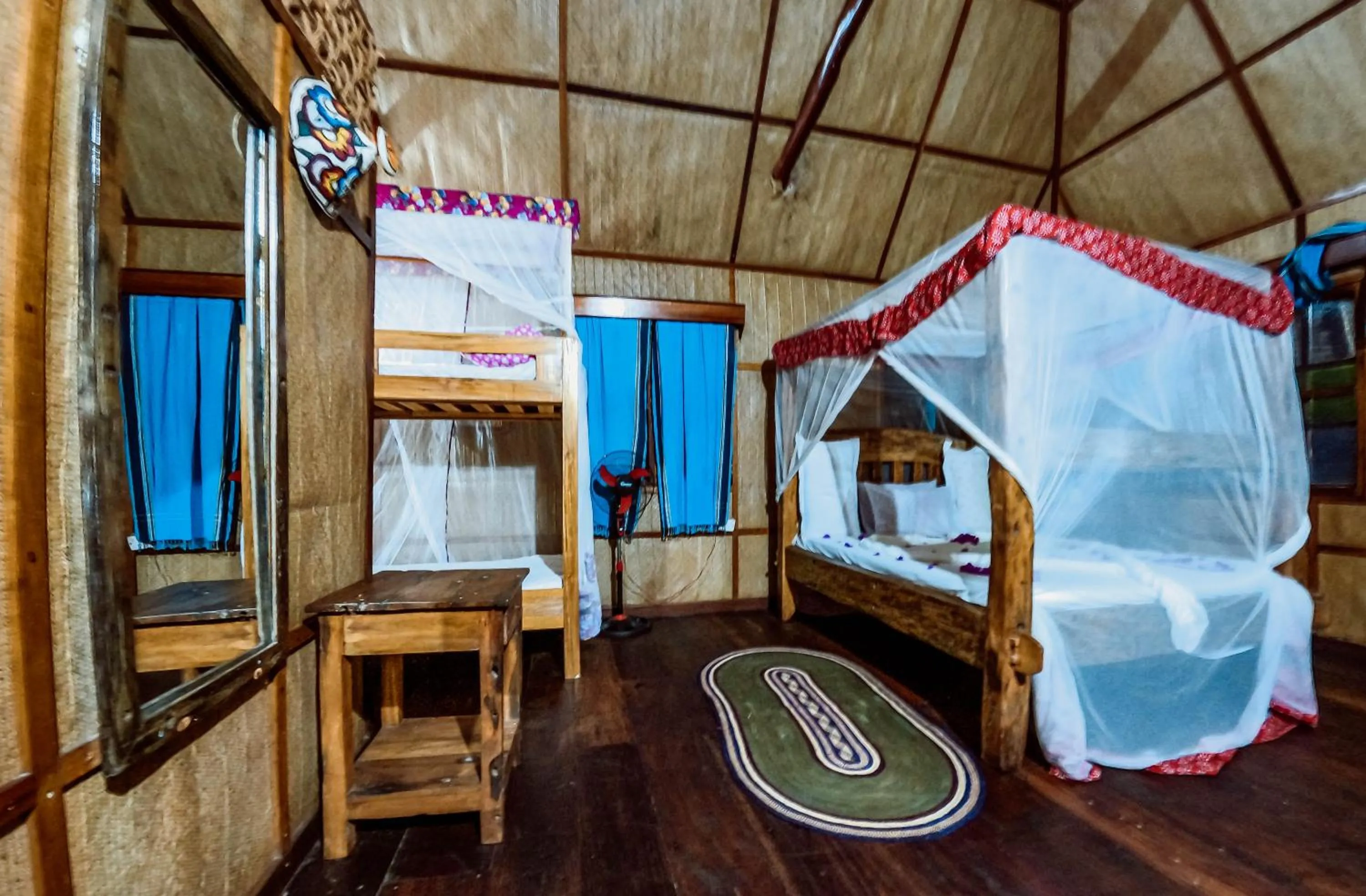 Photo of the whole room, Bed in Pemba Eco Lodge